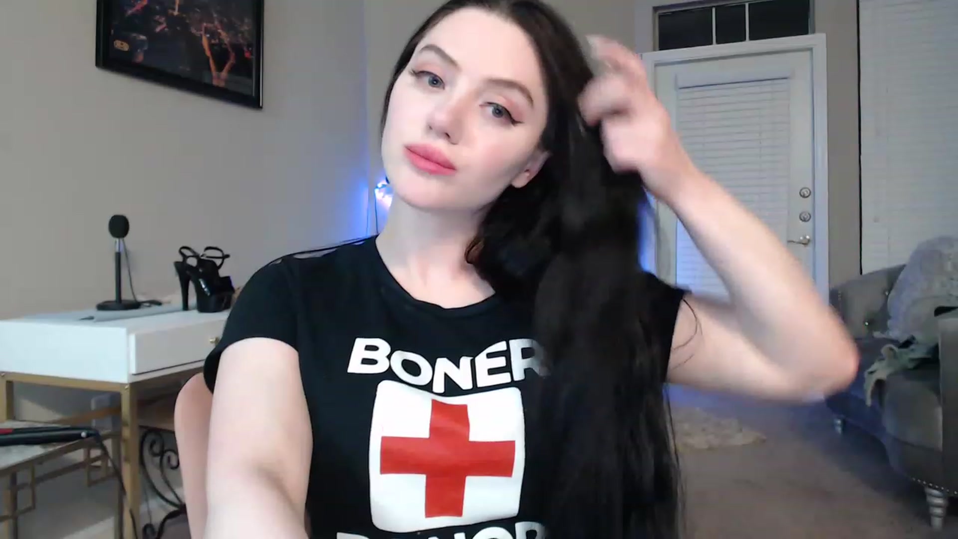Gallery image thumbnail from Pink_Fawnnn's myfreecams stream on, 04/15/2023, 07:34 image 15 of 20