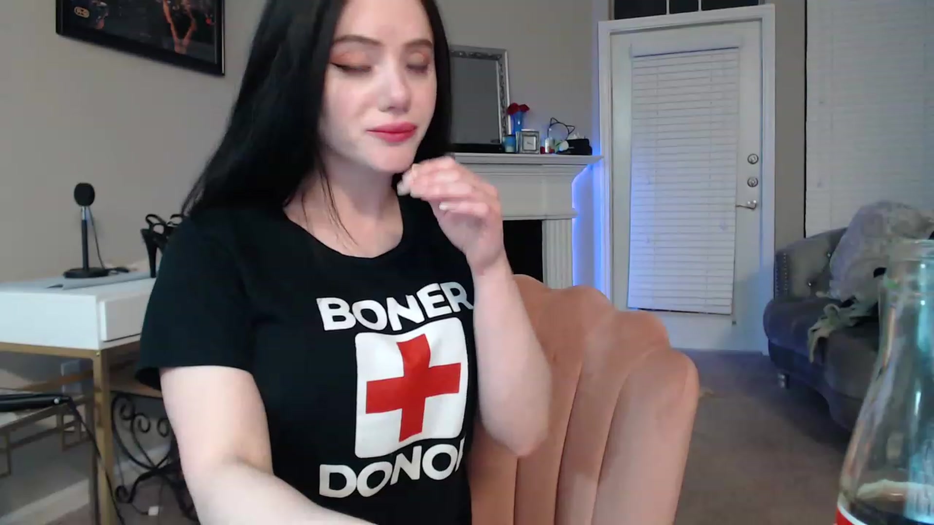 Gallery image thumbnail from Pink_Fawnnn's myfreecams stream on, 04/15/2023, 07:34 image 9 of 20