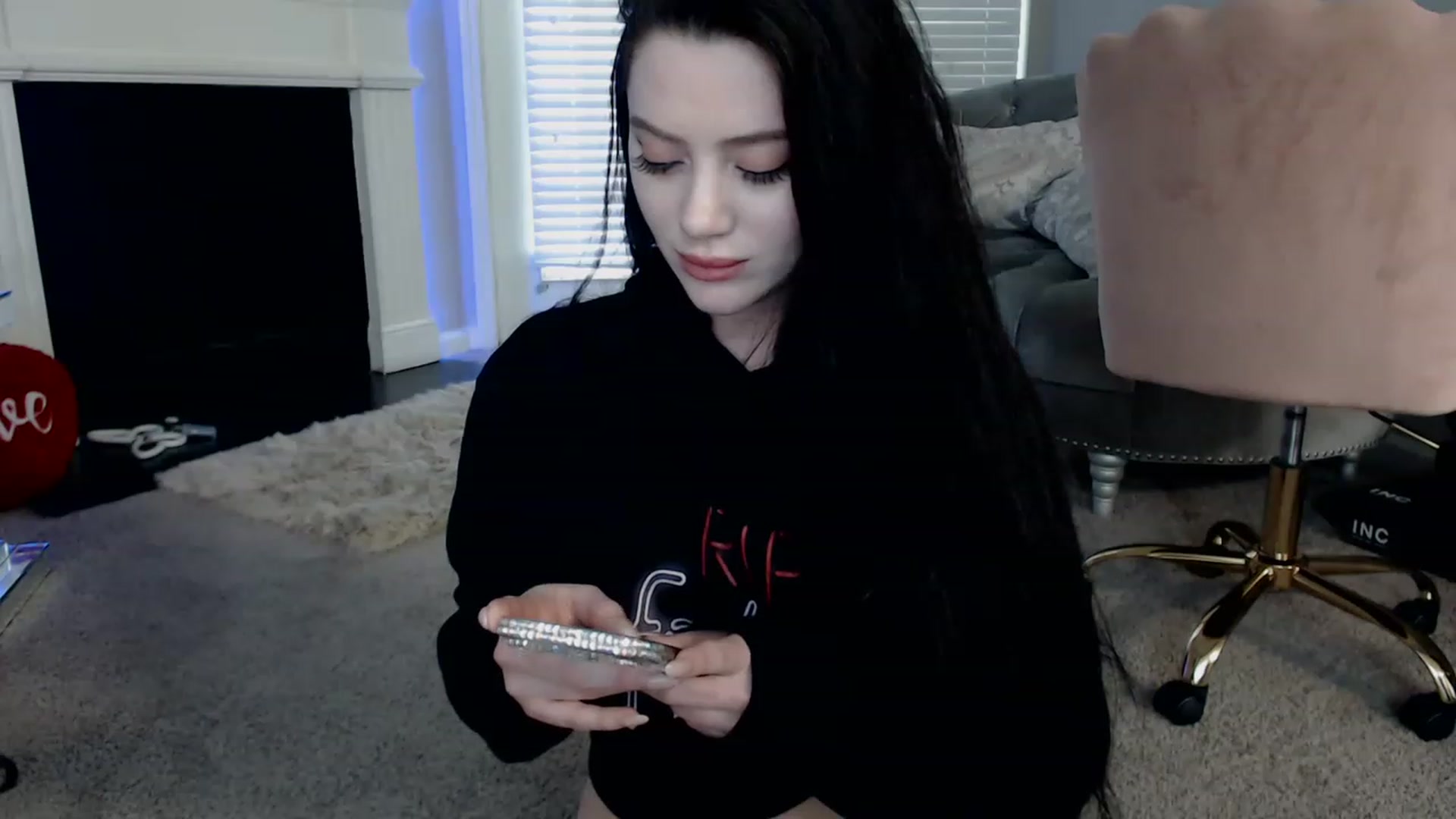 Gallery image thumbnail from Pink_Fawnnn's myfreecams stream on, 04/16/2023, 12:34 image 19 of 20