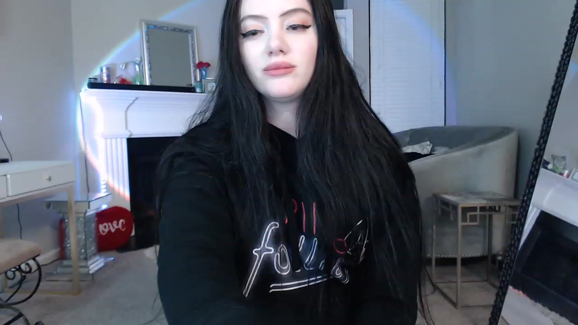 Gallery image thumbnail from Pink_Fawnnn's myfreecams stream on, 04/17/2023, 04:26 image 17 of 20