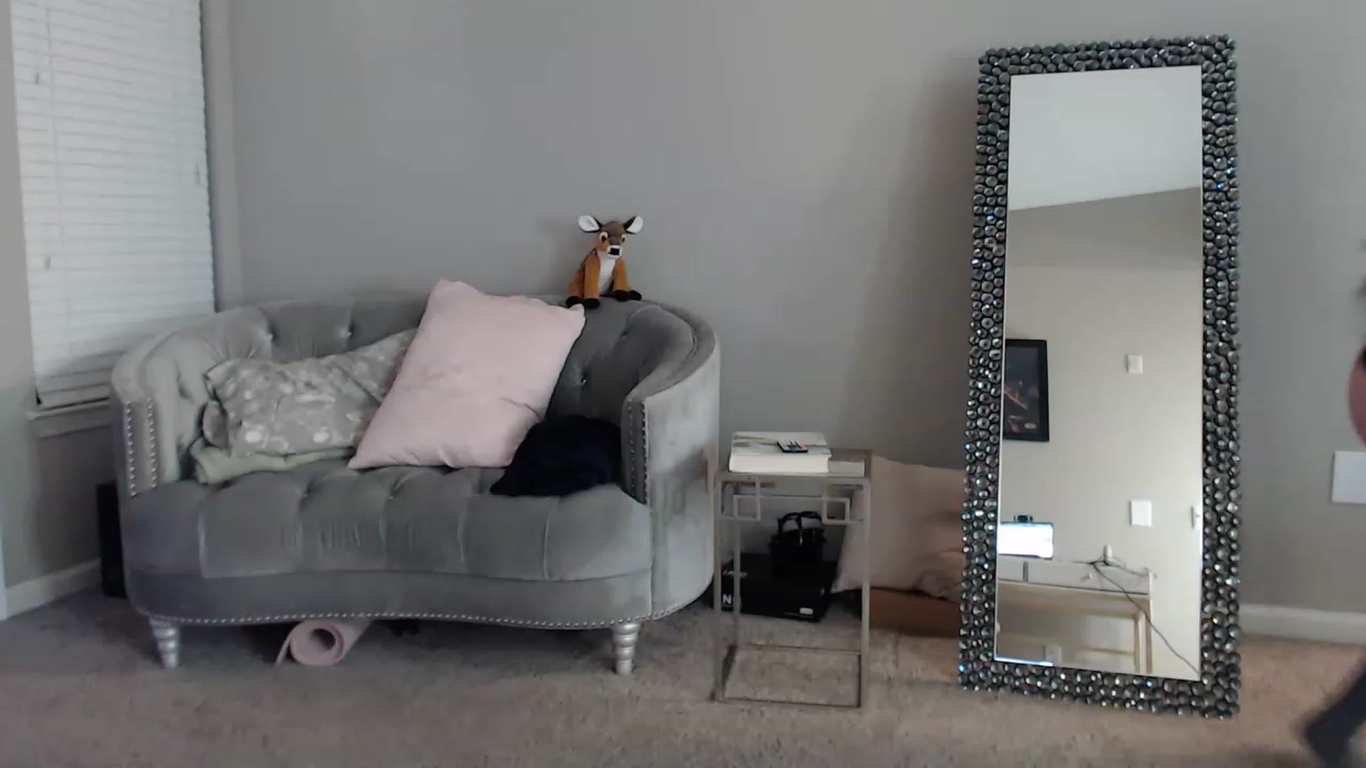 Gallery image thumbnail from Pink_Fawnnn's myfreecams stream on, 04/22/2023, 08:15 image 4 of 20