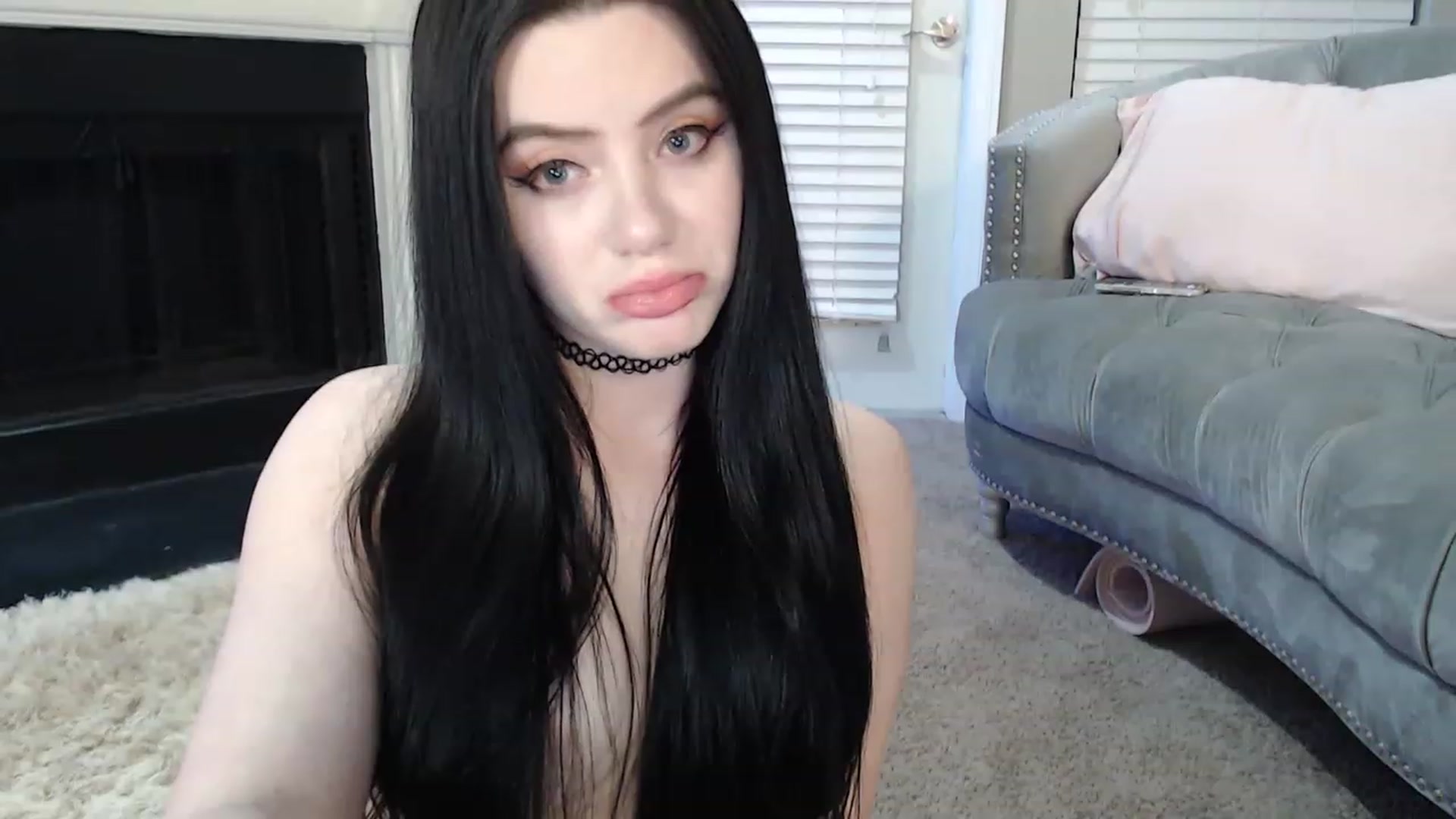 Gallery image thumbnail from Pink_Fawnnn's myfreecams stream on, 04/22/2023, 10:09 image 14 of 20
