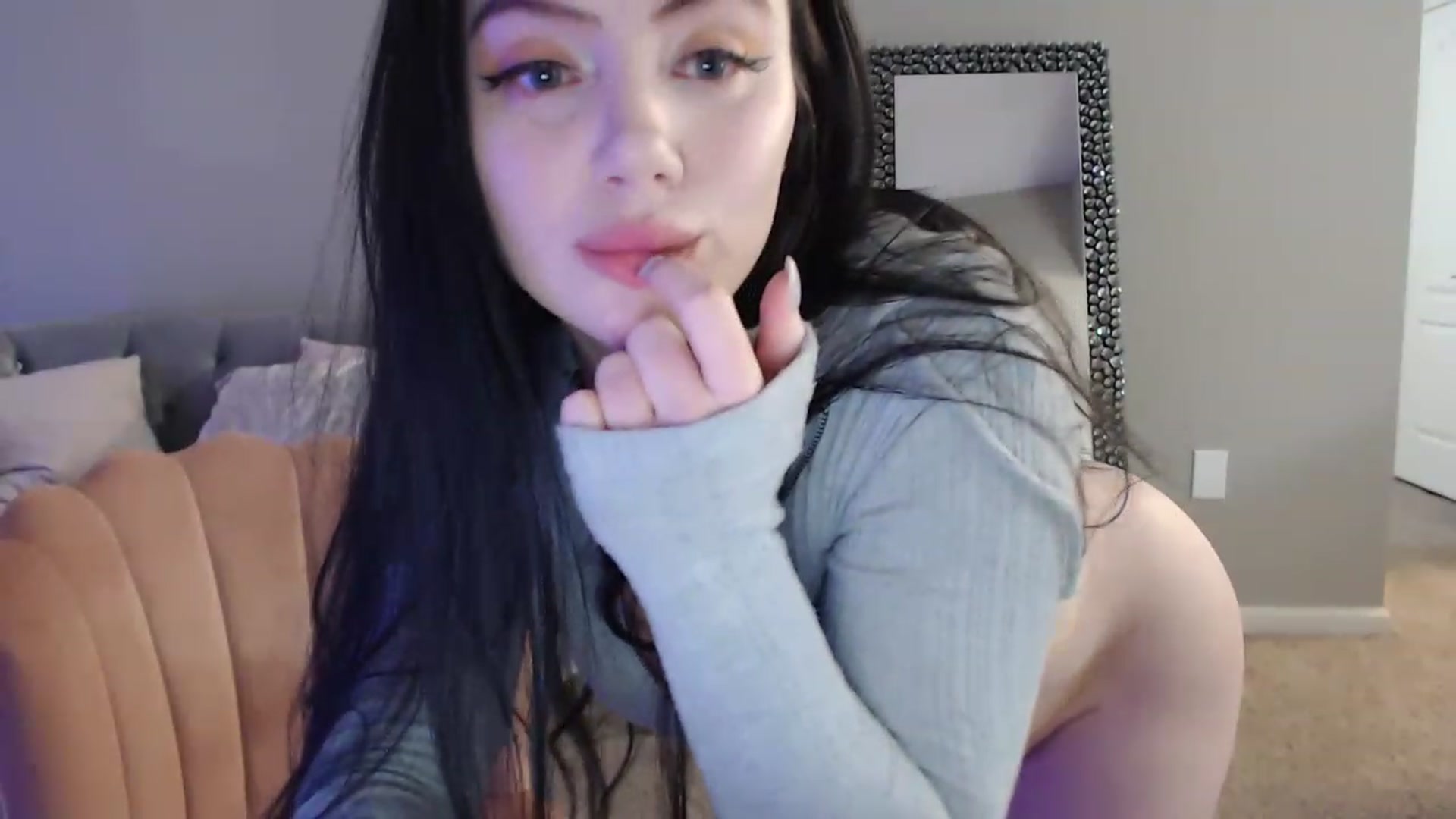 Gallery image thumbnail from Pink_Fawnnn's myfreecams stream on, 04/28/2023, 12:03 image 18 of 20