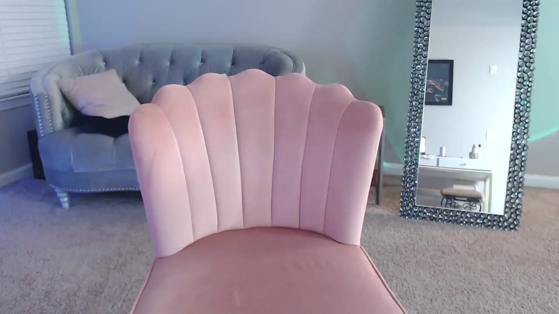 Gallery image thumbnail from Pink_Fawnnn's myfreecams stream on, 05/01/2023, 02:44 image 12 of 20