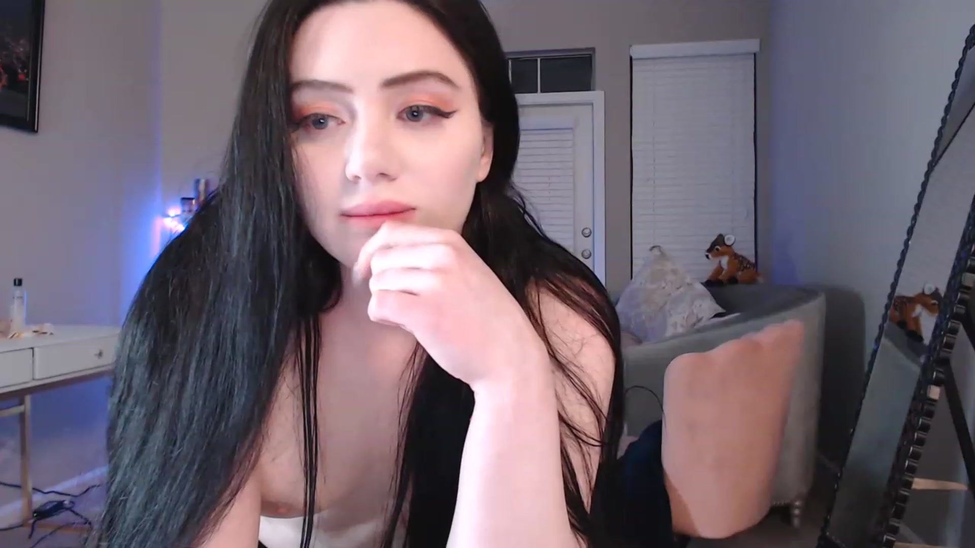 Gallery image thumbnail from Pink_Fawnnn's myfreecams stream on, 05/10/2023, 06:05 image 20 of 20