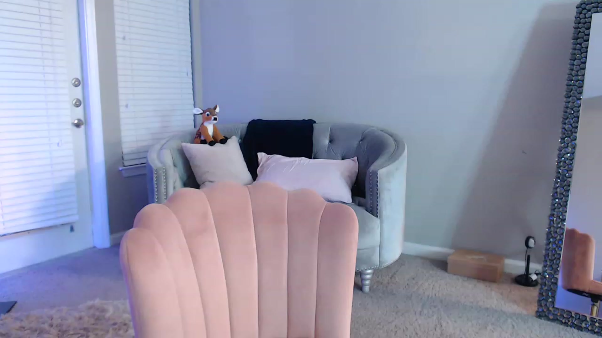 Gallery image thumbnail from Pink_Fawnnn's myfreecams stream on, 05/12/2023, 06:24 image 16 of 20