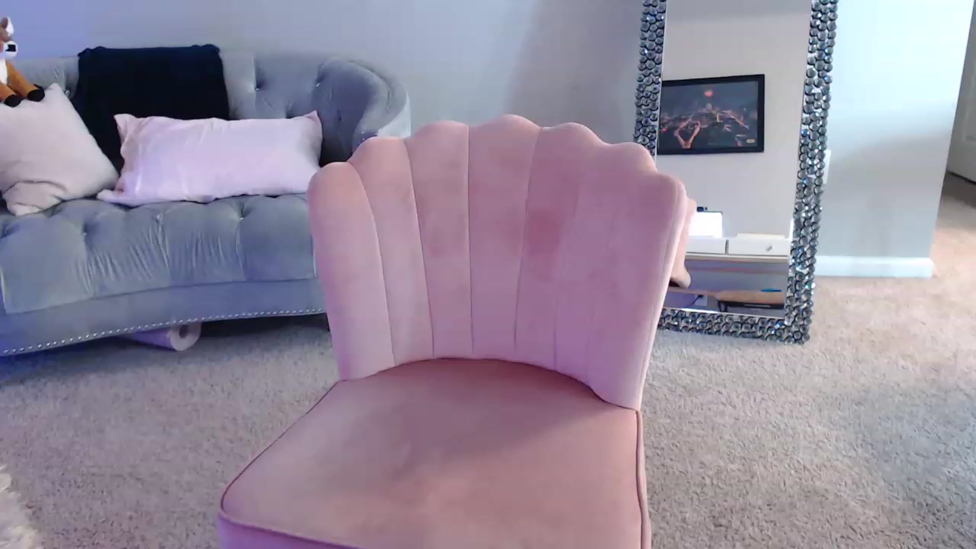 Gallery image thumbnail from Pink_Fawnnn's myfreecams stream on, 05/12/2023, 06:24 image 19 of 20