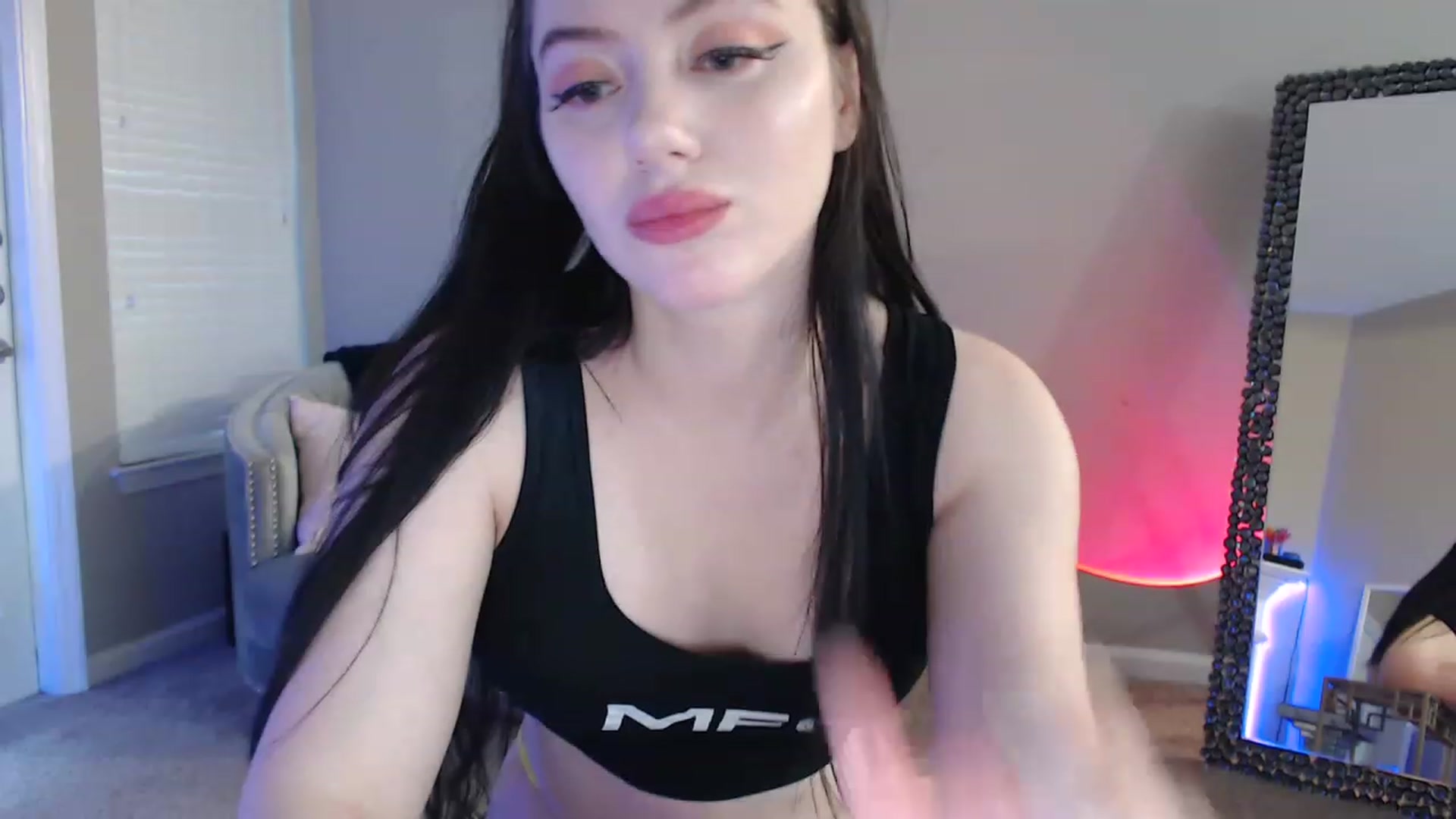 Gallery image thumbnail from Pink_Fawnnn's myfreecams stream on, 05/13/2023, 11:35 image 17 of 20