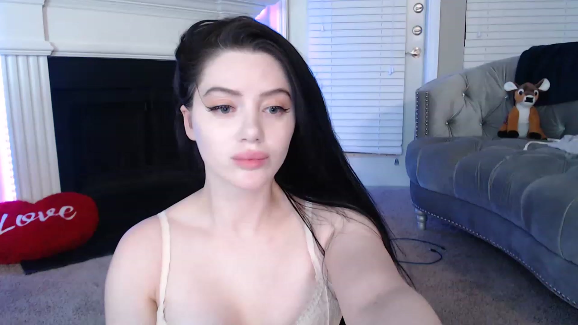 Gallery image thumbnail from Pink_Fawnnn's myfreecams stream on, 05/14/2023, 06:52 image 1 of 20