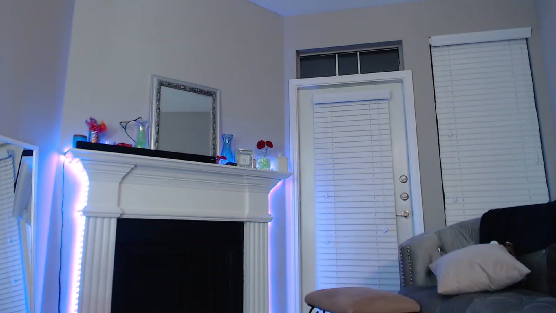 Gallery image thumbnail from Pink_Fawnnn's myfreecams stream on, 05/14/2023, 09:16 image 4 of 20