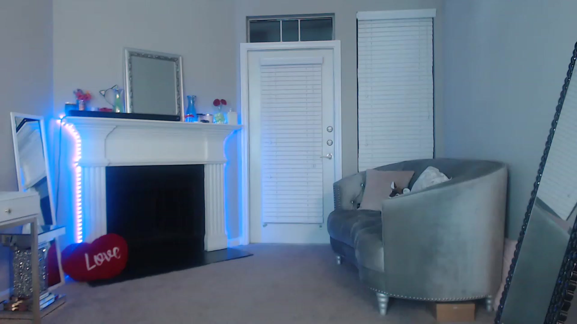 Gallery image thumbnail from Pink_Fawnnn's myfreecams stream on, 05/19/2023, 06:01 image 14 of 20