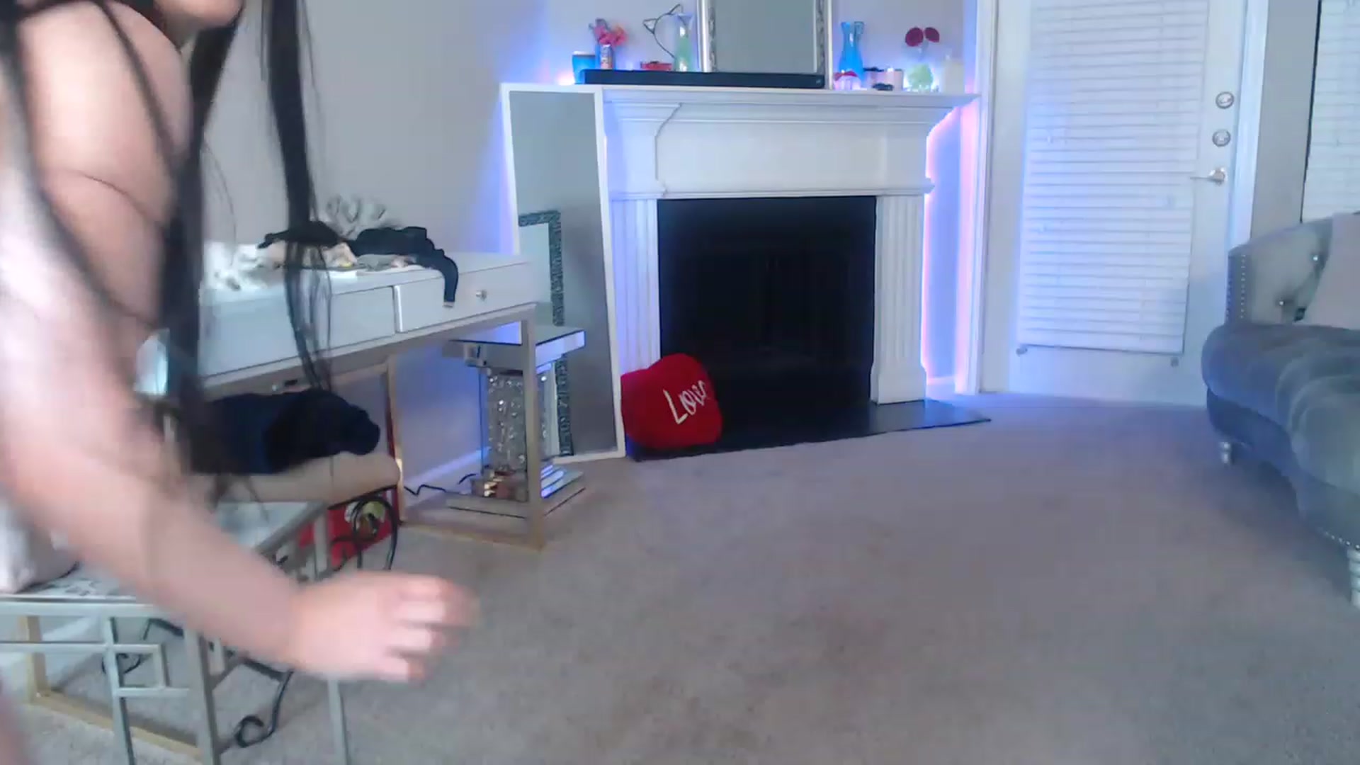 Gallery image thumbnail from Pink_Fawnnn's myfreecams stream on, 05/19/2023, 06:01 image 16 of 20