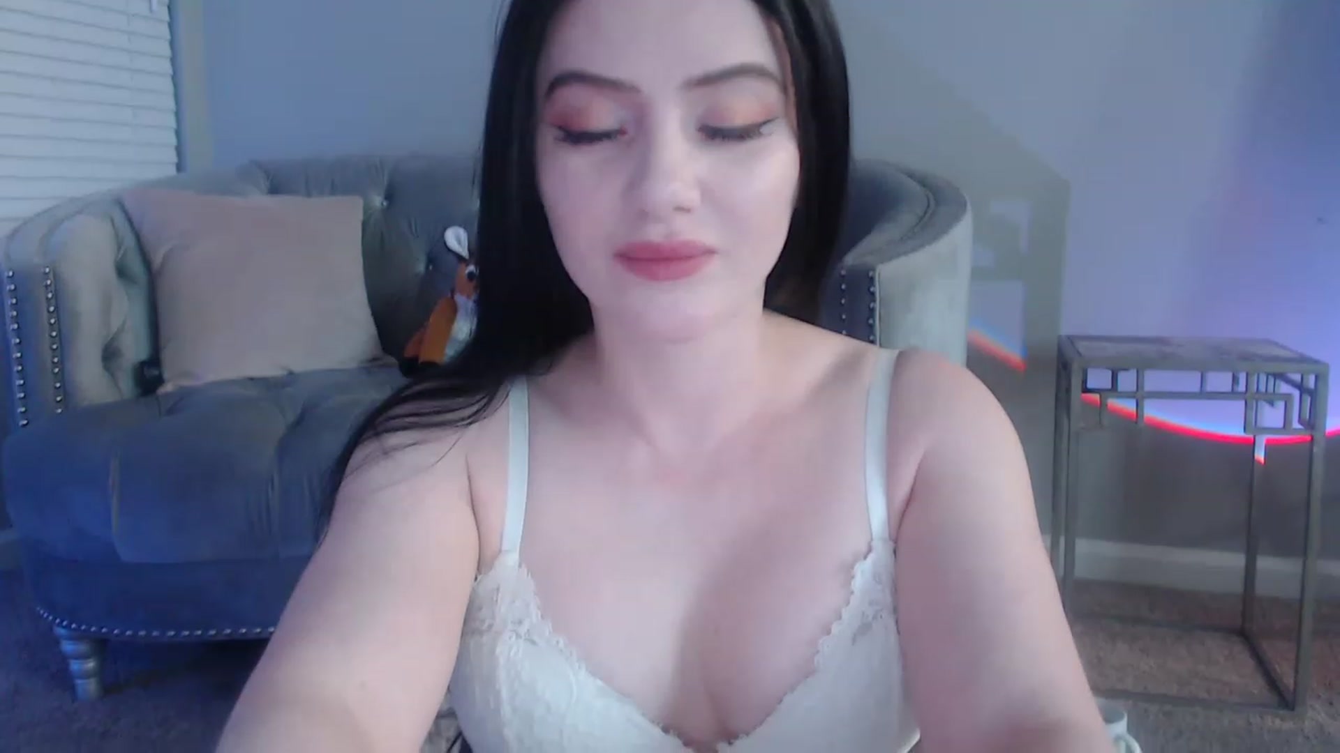 Gallery image thumbnail from Pink_Fawnnn's myfreecams stream on, 05/19/2023, 09:50 image 15 of 20