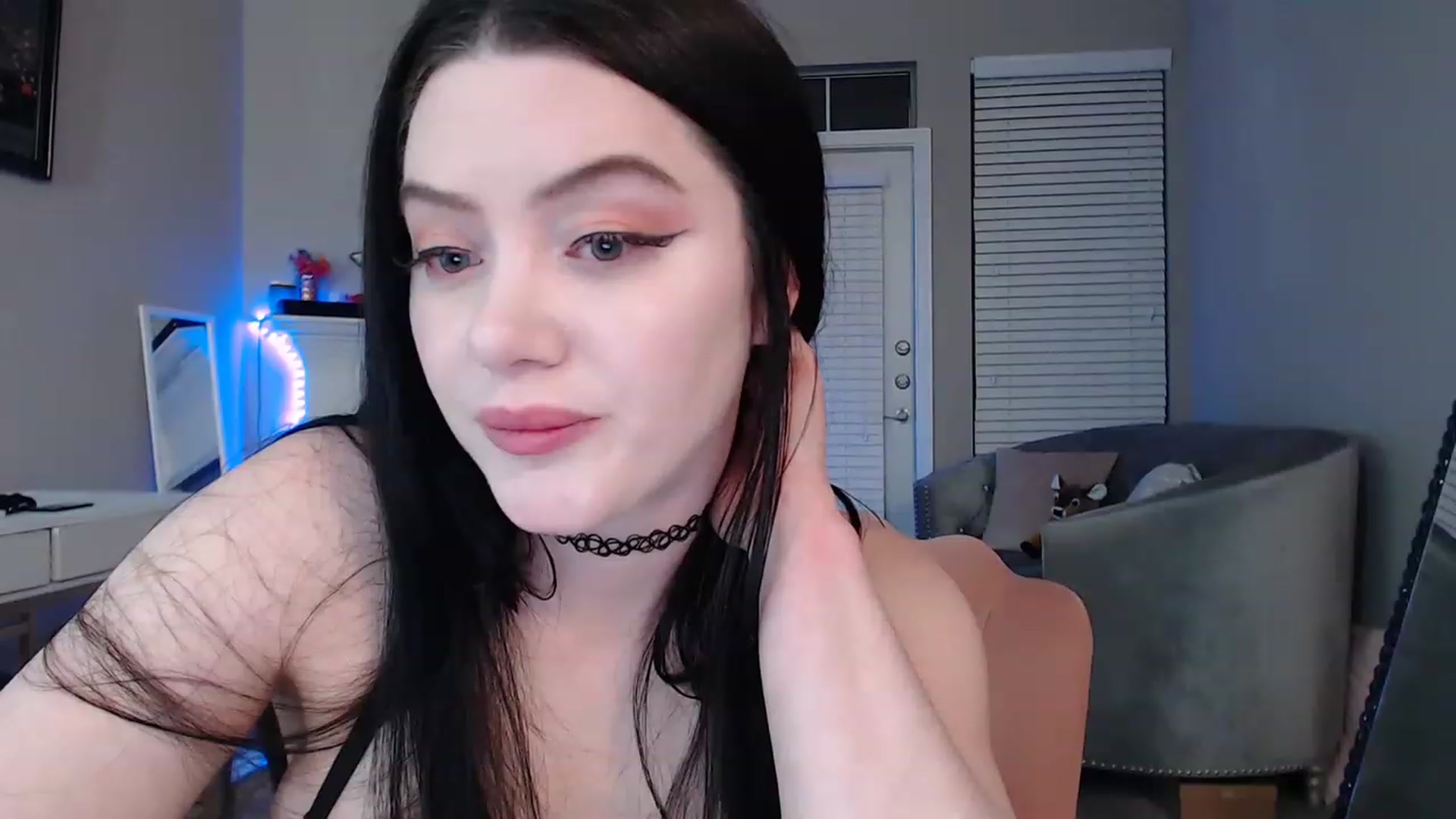 Gallery image thumbnail from Pink_Fawnnn's myfreecams stream on, 05/20/2023, 08:31 image 3 of 20