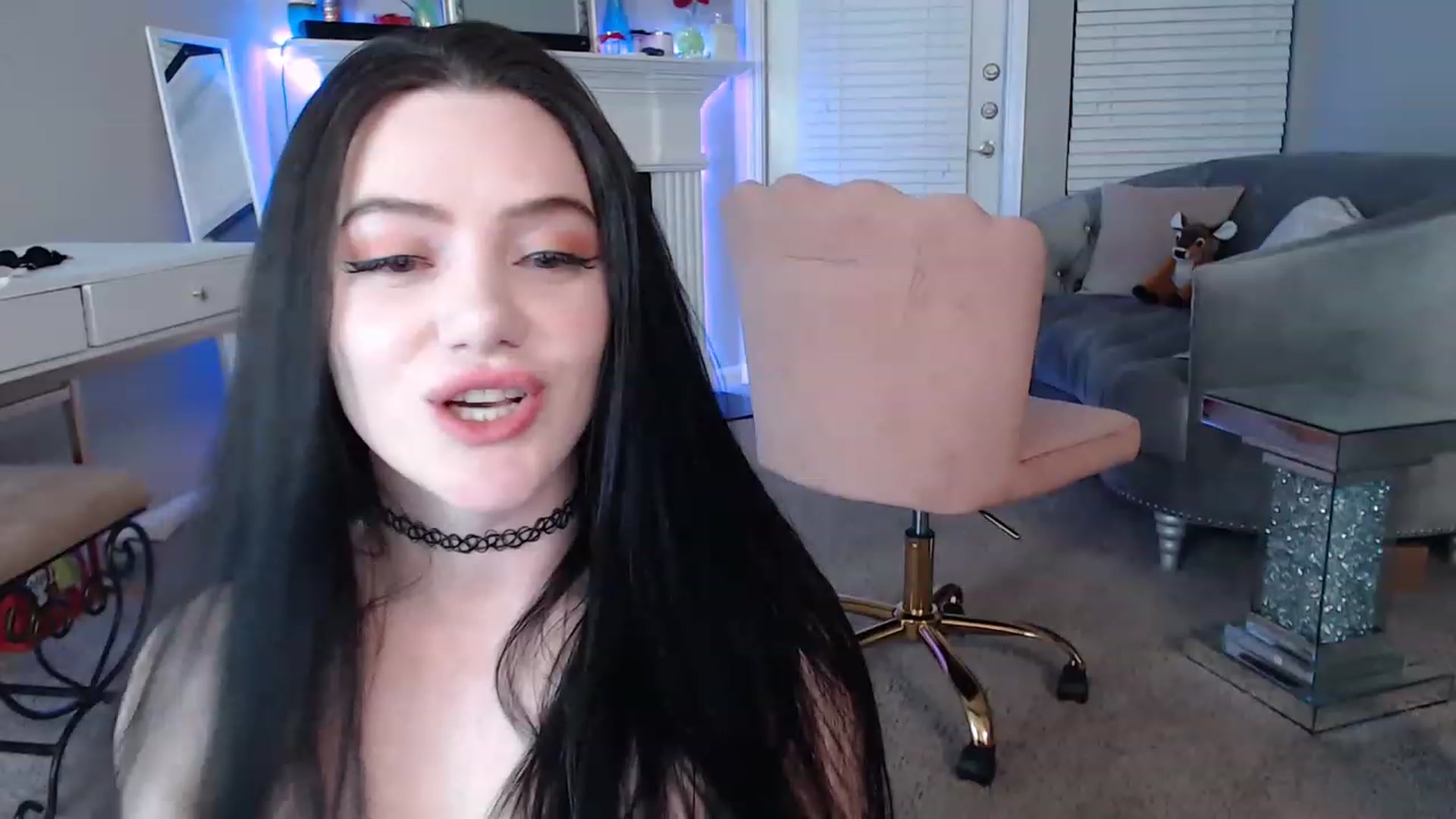 Gallery image thumbnail from Pink_Fawnnn's myfreecams stream on, 05/20/2023, 09:43 image 14 of 20