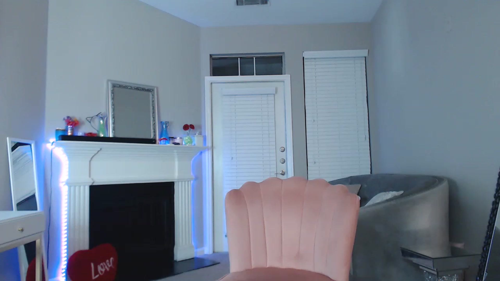Gallery image thumbnail from Pink_Fawnnn's myfreecams stream on, 05/21/2023, 04:57 image 18 of 20