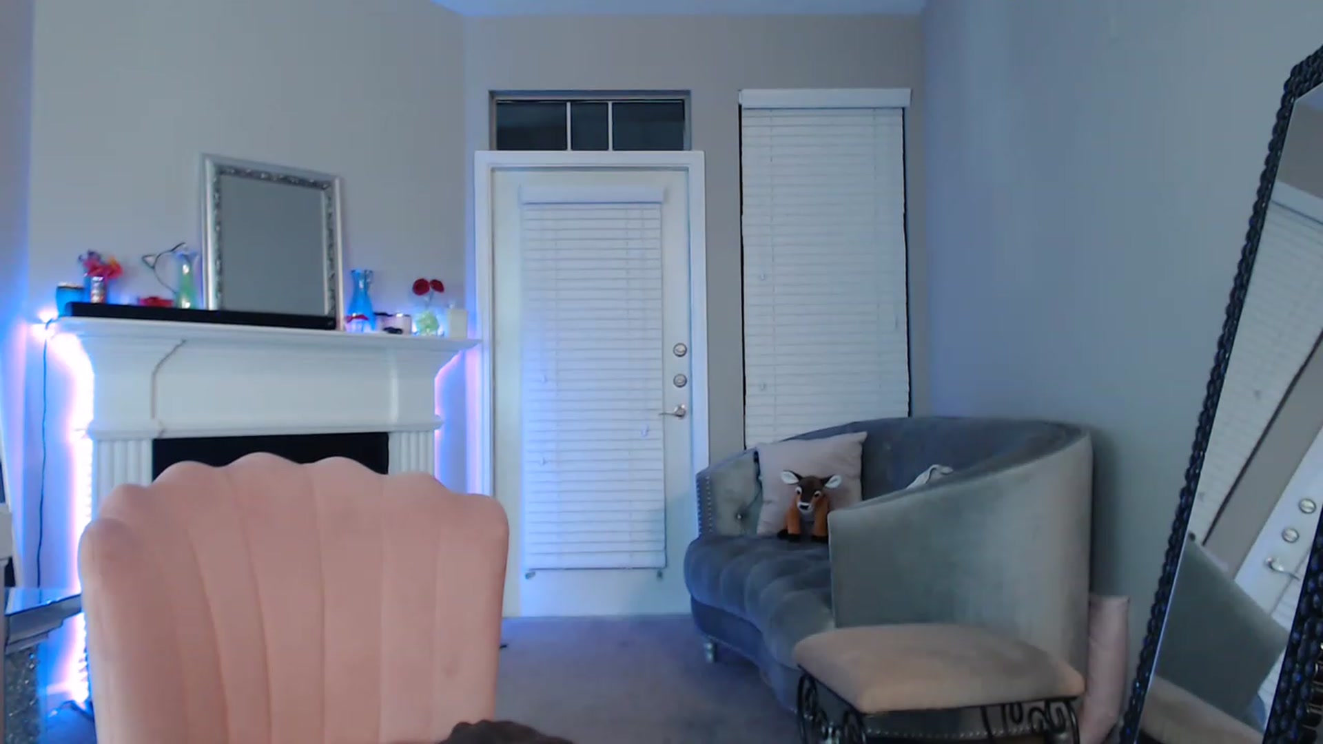 Gallery image thumbnail from Pink_Fawnnn's myfreecams stream on, 05/24/2023, 07:16 image 6 of 20