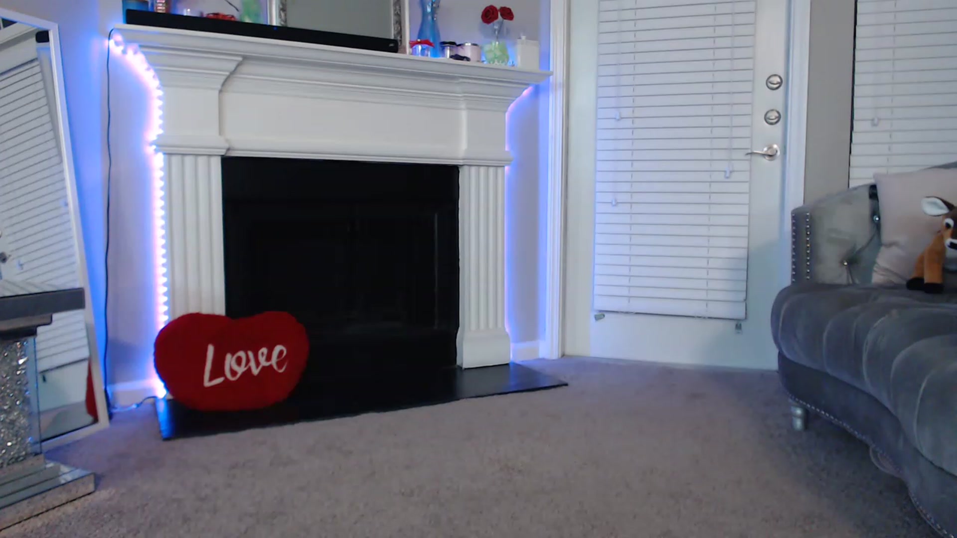 Gallery image thumbnail from Pink_Fawnnn's myfreecams stream on, 05/24/2023, 07:16 image 3 of 20