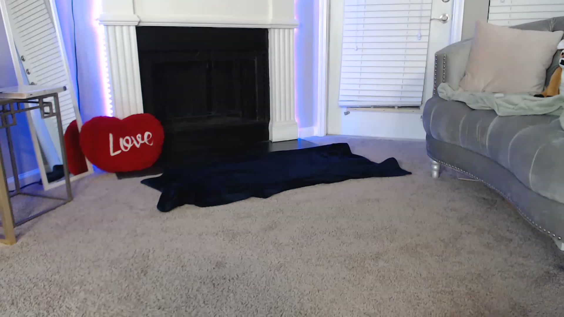 Gallery image thumbnail from Pink_Fawnnn's myfreecams stream on, 06/08/2023, 10:41 image 9 of 20