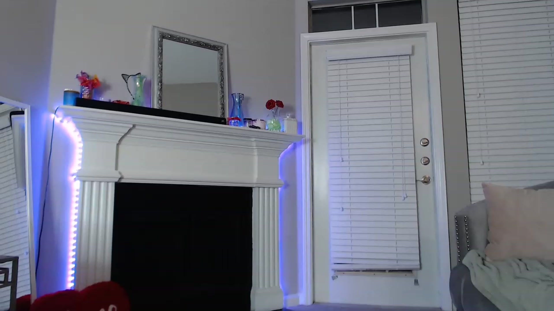 Gallery image thumbnail from Pink_Fawnnn's myfreecams stream on, 06/09/2023, 06:03 image 18 of 20