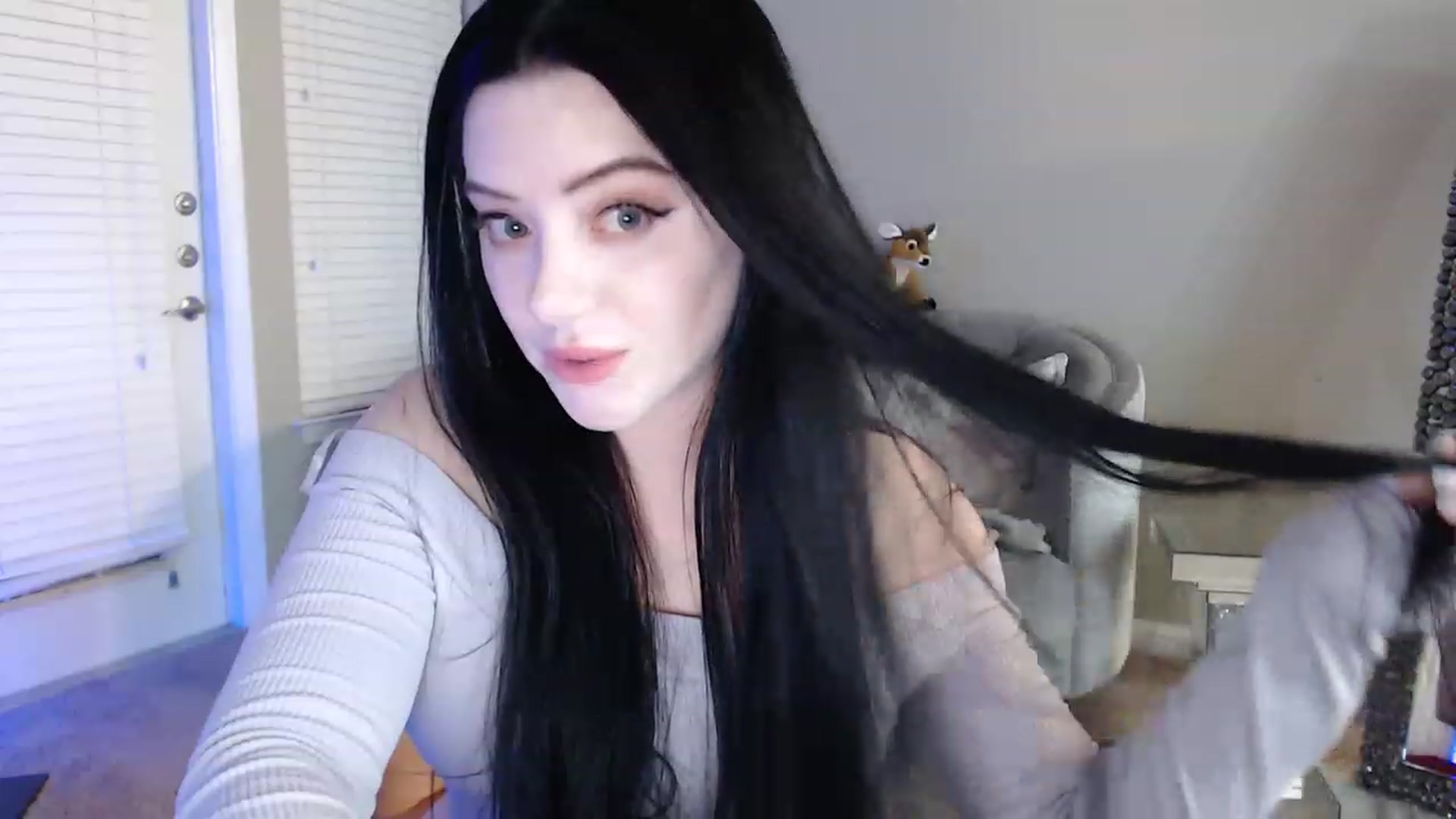 Gallery image thumbnail from Pink_Fawnnn's myfreecams stream on, 06/10/2023, 10:38 image 3 of 20