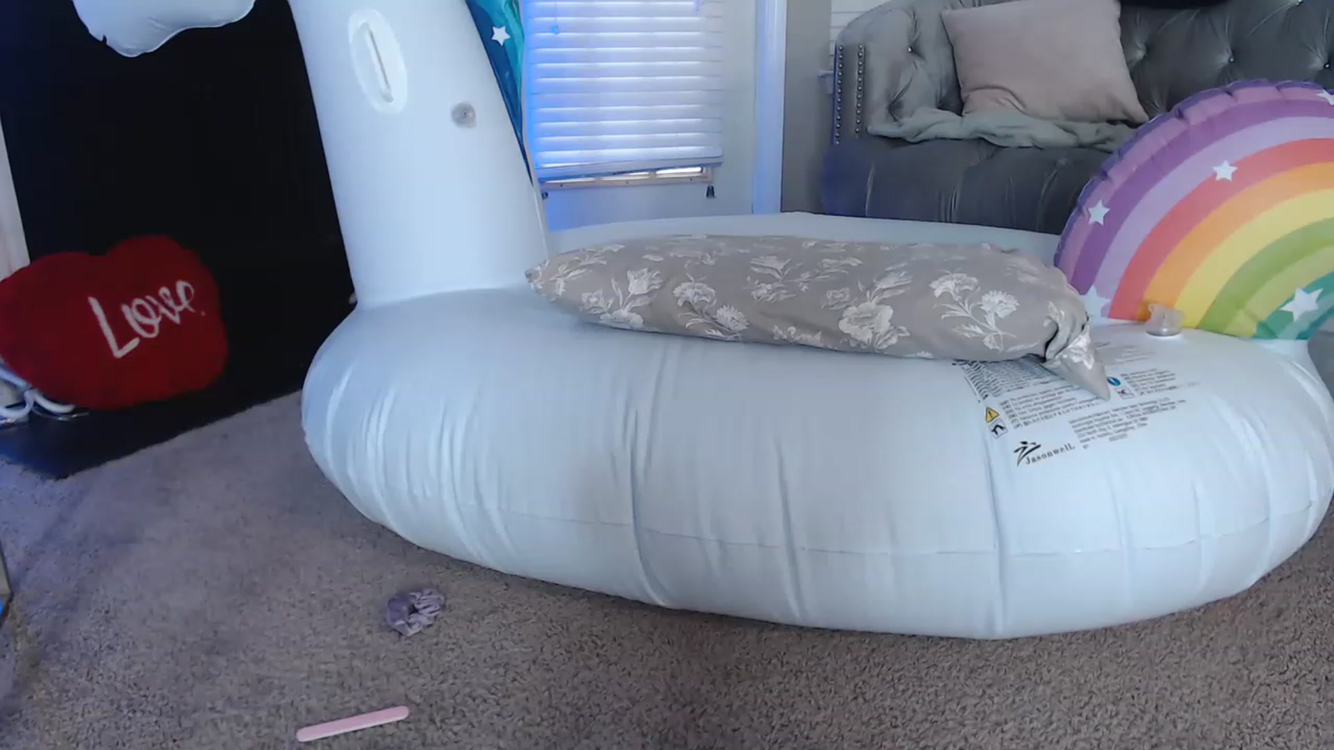 Gallery image thumbnail from Pink_Fawnnn's myfreecams stream on, 06/12/2023, 11:31 image 10 of 20