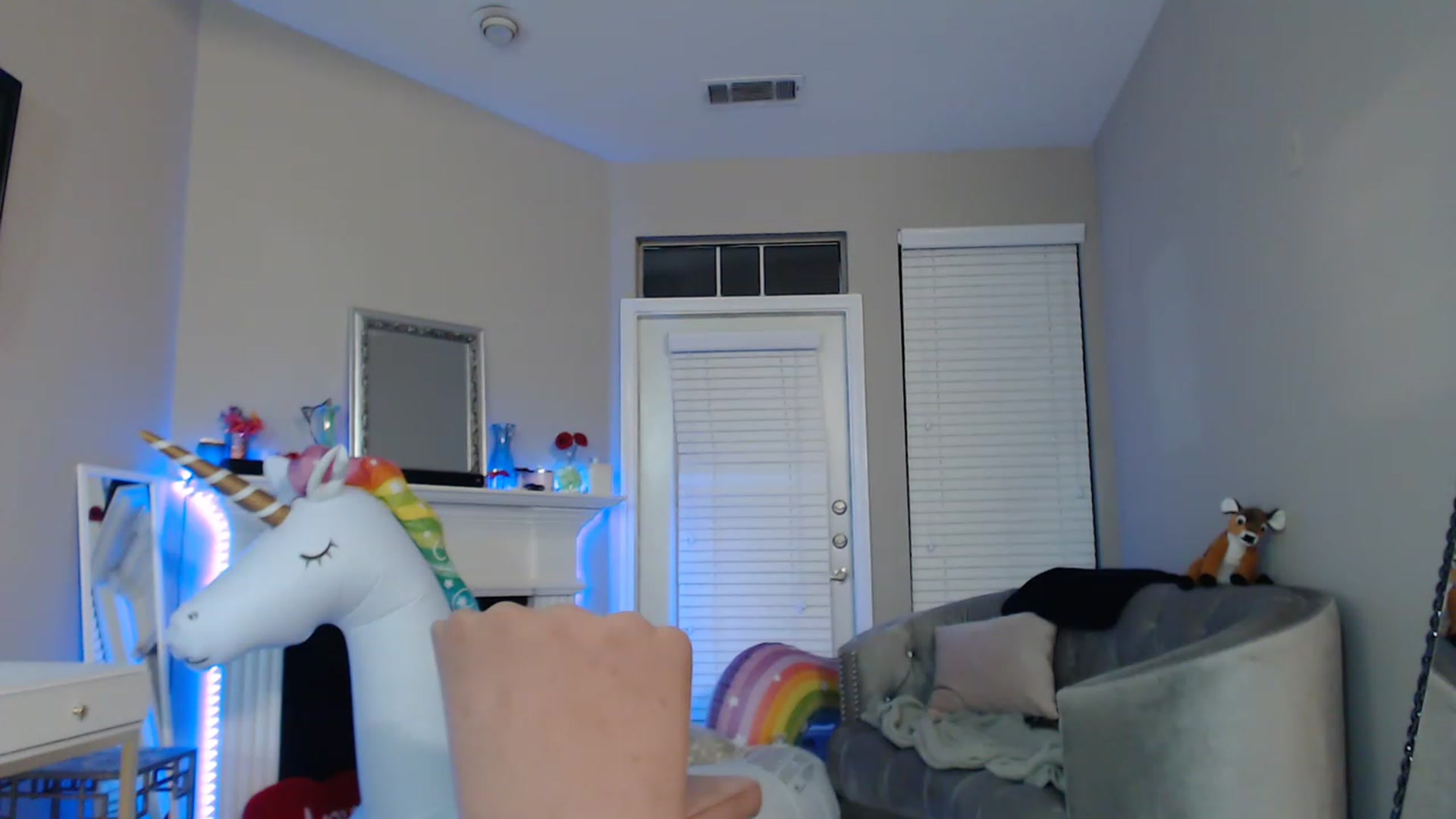Gallery image thumbnail from Pink_Fawnnn's myfreecams stream on, 06/14/2023, 10:26 image 14 of 20