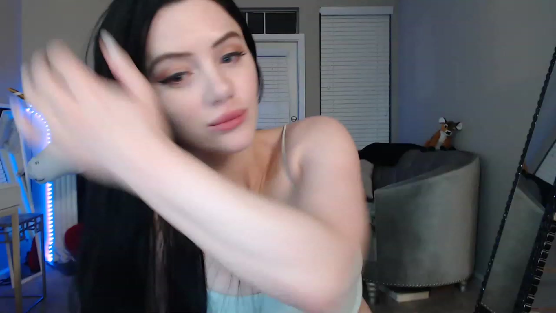 Gallery image thumbnail from Pink_Fawnnn's myfreecams stream on, 06/14/2023, 10:26 image 1 of 20
