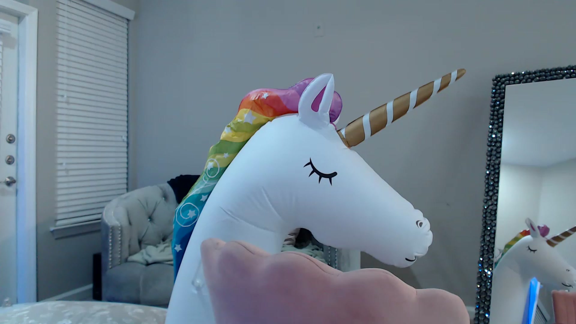 Gallery image thumbnail from Pink_Fawnnn's myfreecams stream on, 06/15/2023, 09:18 image 19 of 20