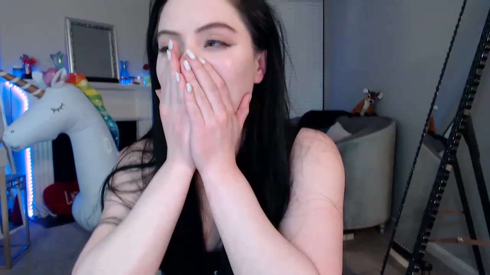 Gallery image thumbnail from Pink_Fawnnn's myfreecams stream on, 06/15/2023, 09:18 image 6 of 20