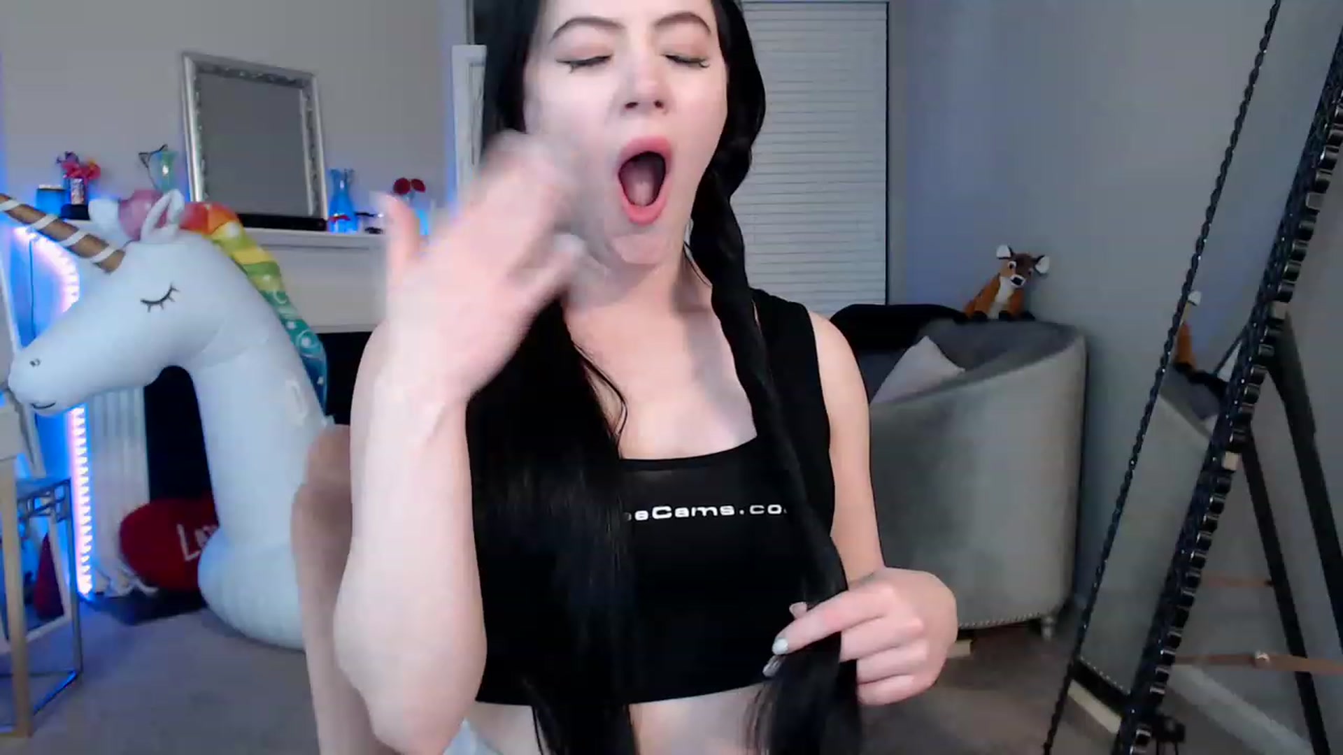Gallery image thumbnail from Pink_Fawnnn's myfreecams stream on, 06/15/2023, 09:18 image 5 of 20