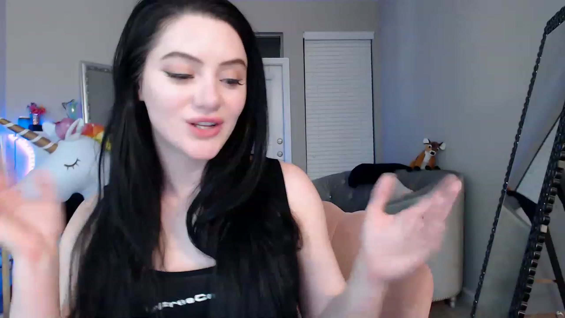 Gallery image thumbnail from Pink_Fawnnn's myfreecams stream on, 06/15/2023, 09:18 image 11 of 20