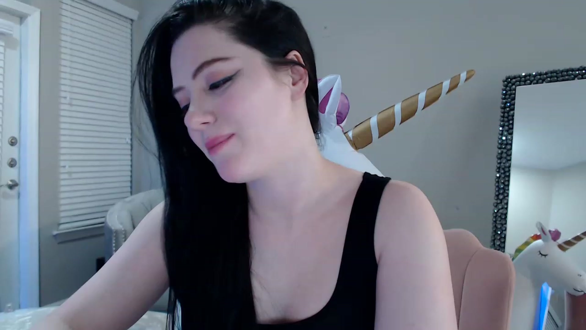 Gallery image thumbnail from Pink_Fawnnn's myfreecams stream on, 06/15/2023, 09:18 image 18 of 20