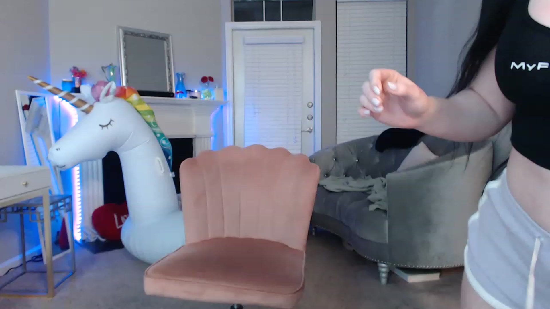 Gallery image thumbnail from Pink_Fawnnn's myfreecams stream on, 06/15/2023, 09:18 image 1 of 20