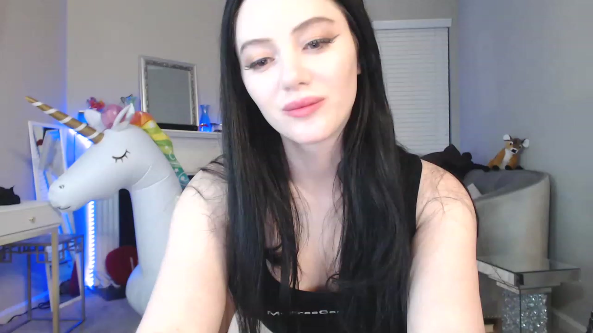 Gallery image thumbnail from Pink_Fawnnn's myfreecams stream on, 06/16/2023, 06:02 image 1 of 20