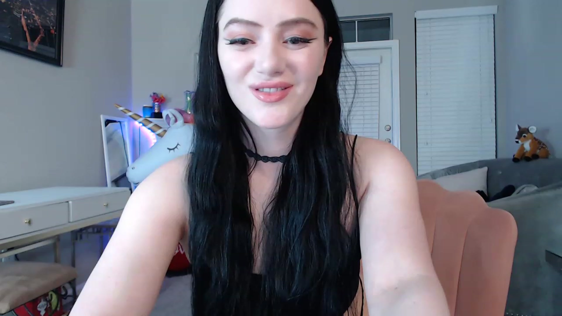 Gallery image thumbnail from Pink_Fawnnn's myfreecams stream on, 06/23/2023, 05:40 image 10 of 20