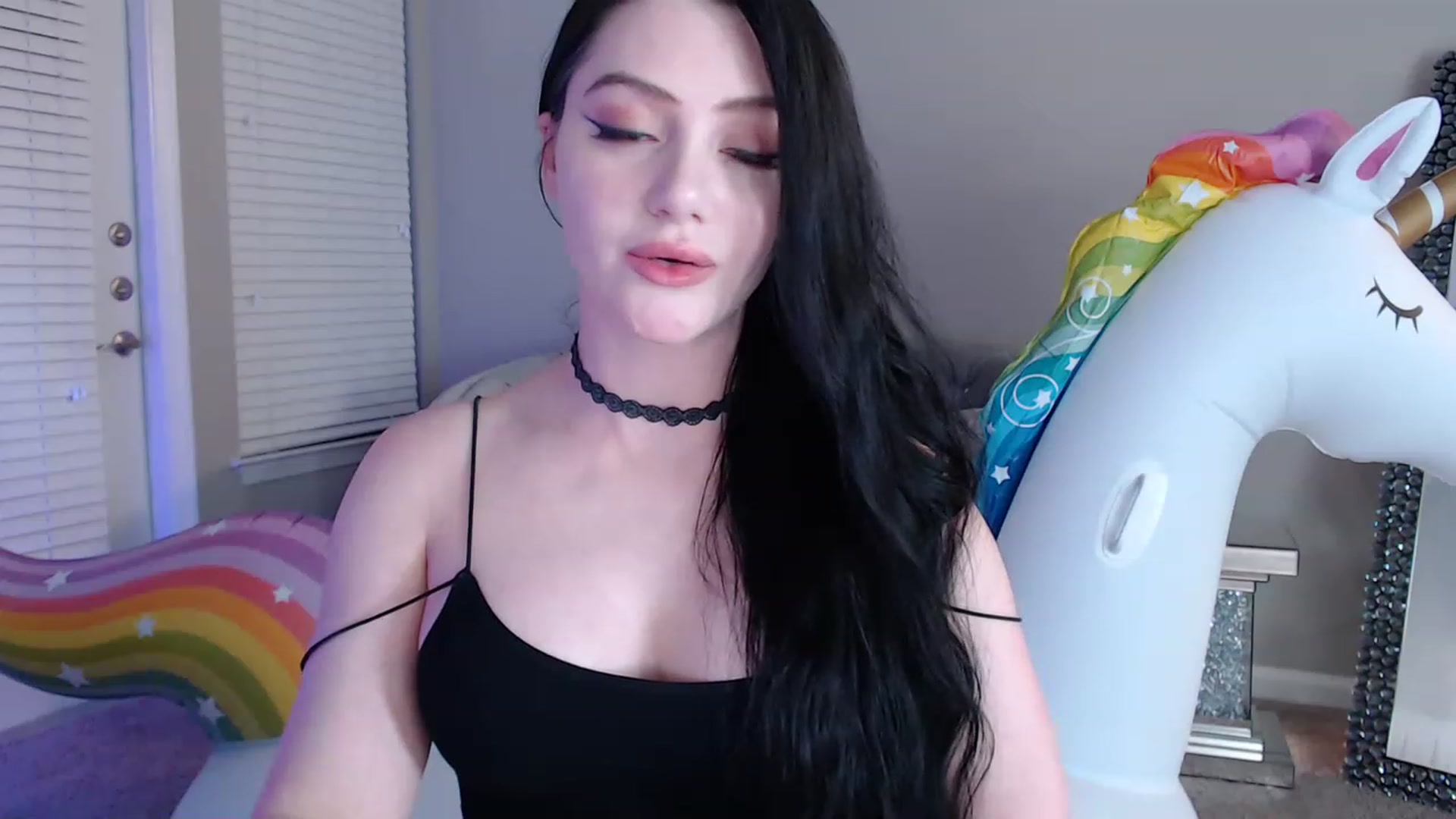 Gallery image thumbnail from Pink_Fawnnn's myfreecams stream on, 06/23/2023, 05:40 image 19 of 20