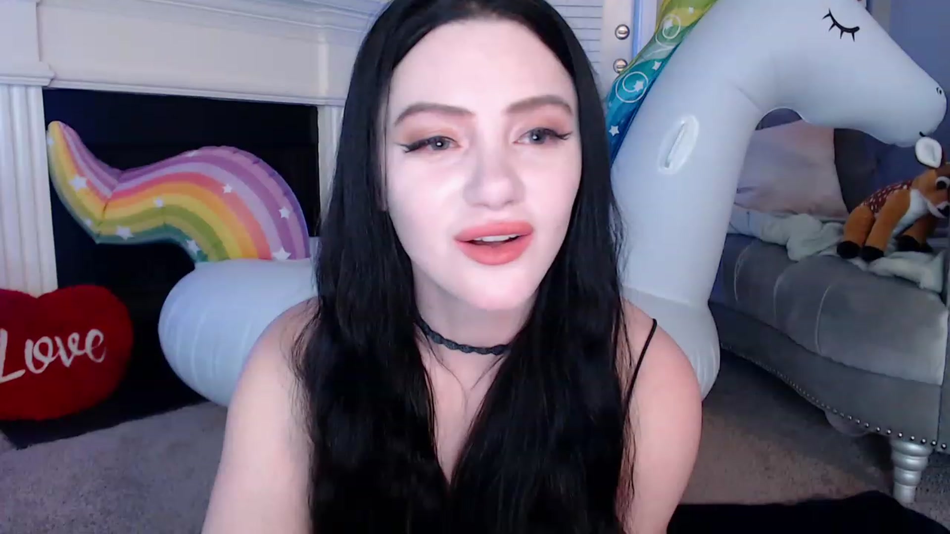Gallery image thumbnail from Pink_Fawnnn's myfreecams stream on, 06/23/2023, 09:05 image 4 of 20