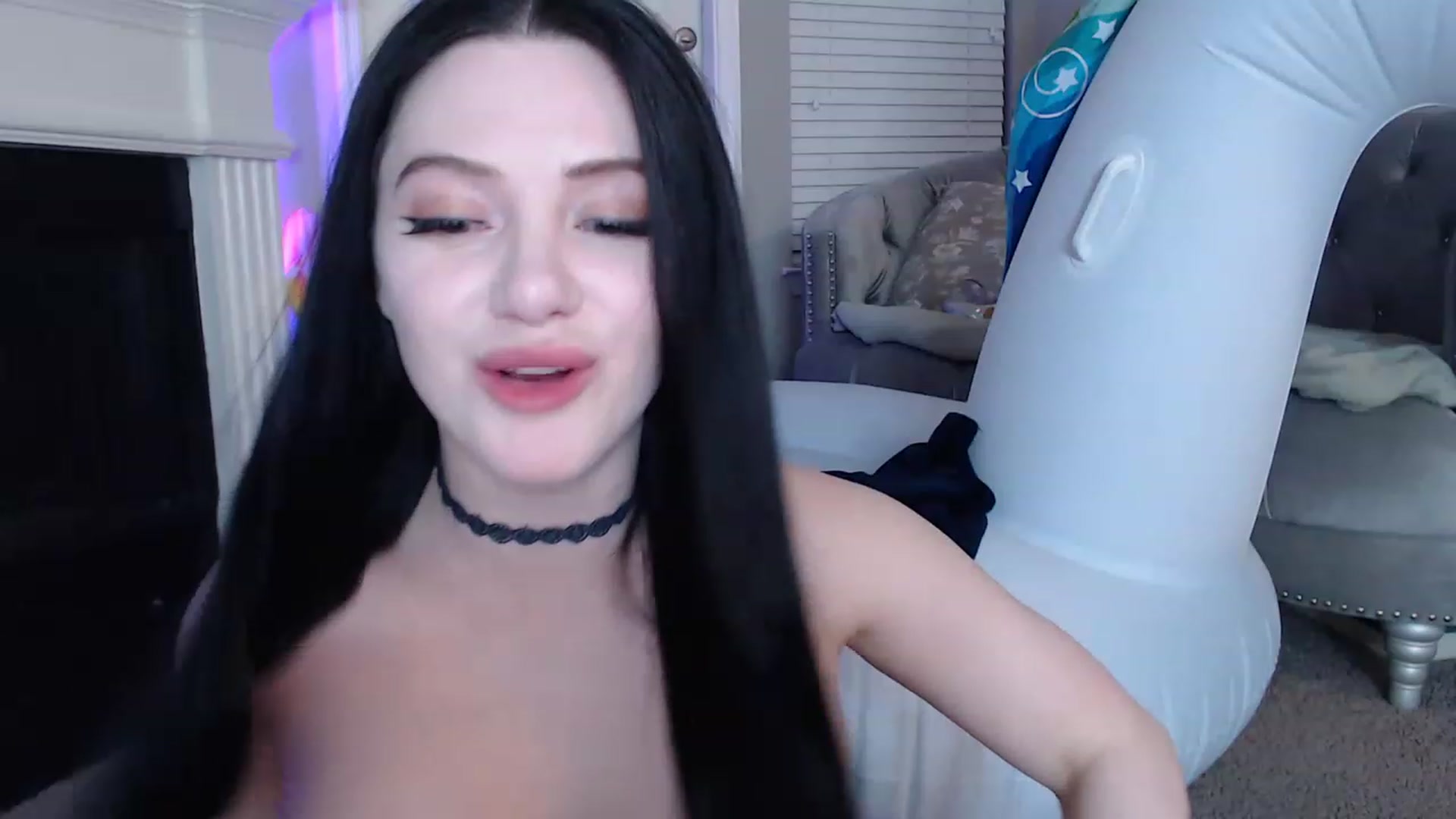 Gallery image thumbnail from Pink_Fawnnn's myfreecams stream on, 06/29/2023, 04:39 image 8 of 20