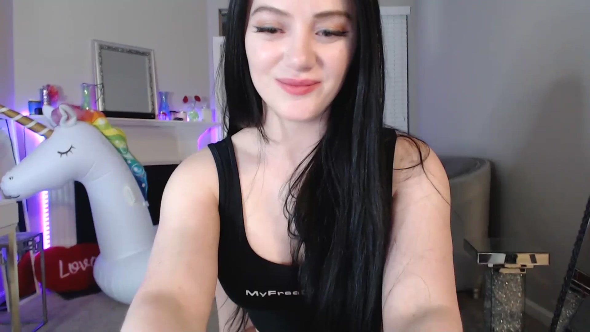 Gallery image thumbnail from Pink_Fawnnn's myfreecams stream on, 06/29/2023, 10:00 image 14 of 20