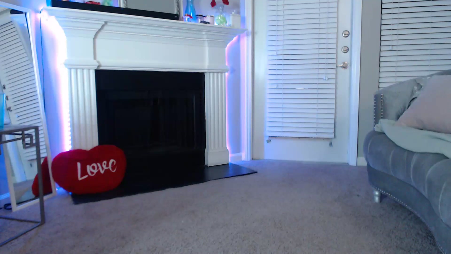 Gallery image thumbnail from Pink_Fawnnn's myfreecams stream on, 07/07/2023, 01:55 image 17 of 20