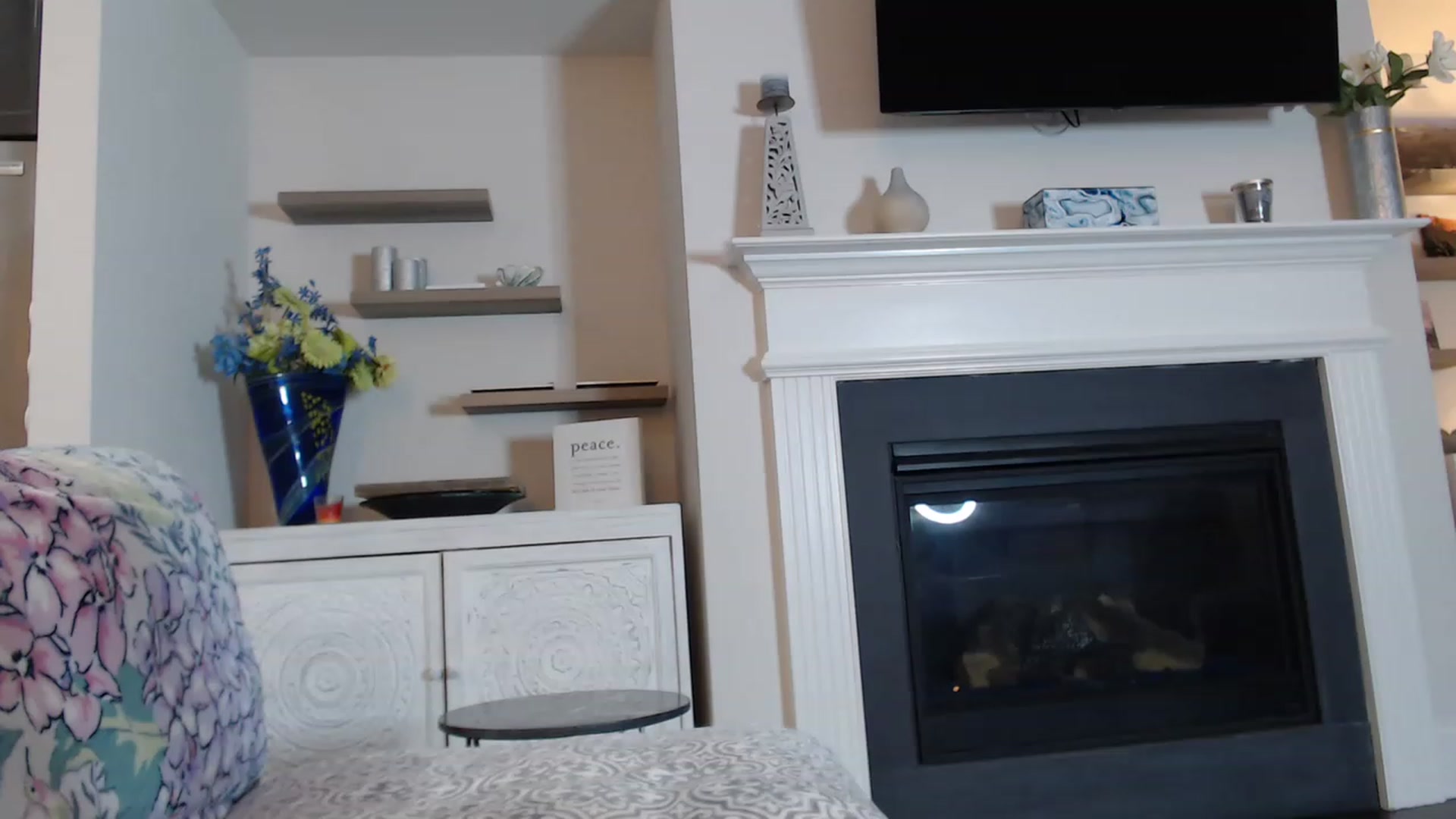 Gallery image thumbnail from Pink_Fawnnn's myfreecams stream on, 07/11/2023, 05:01 image 7 of 20