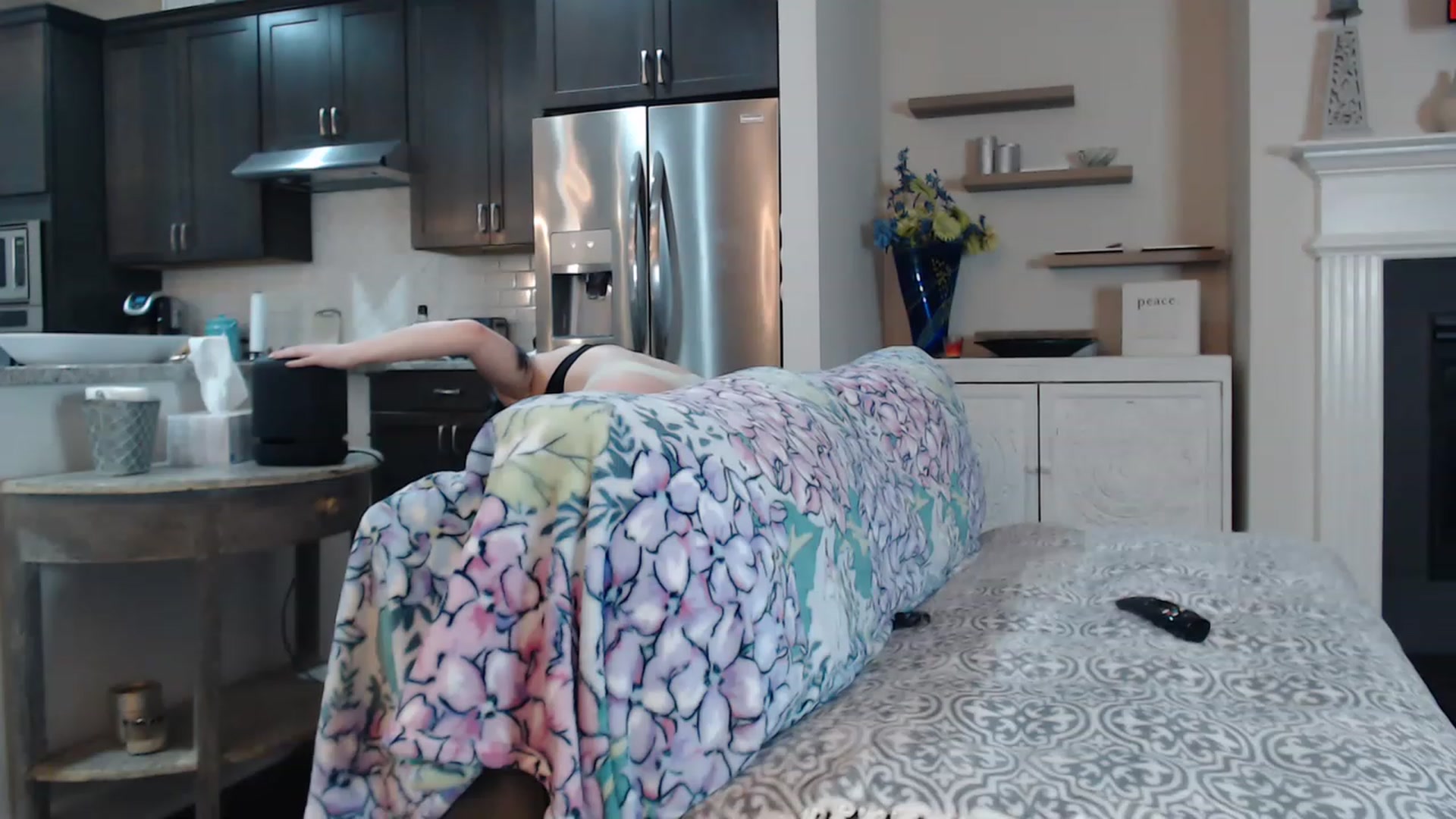 Gallery image thumbnail from Pink_Fawnnn's myfreecams stream on, 07/11/2023, 05:01 image 10 of 20