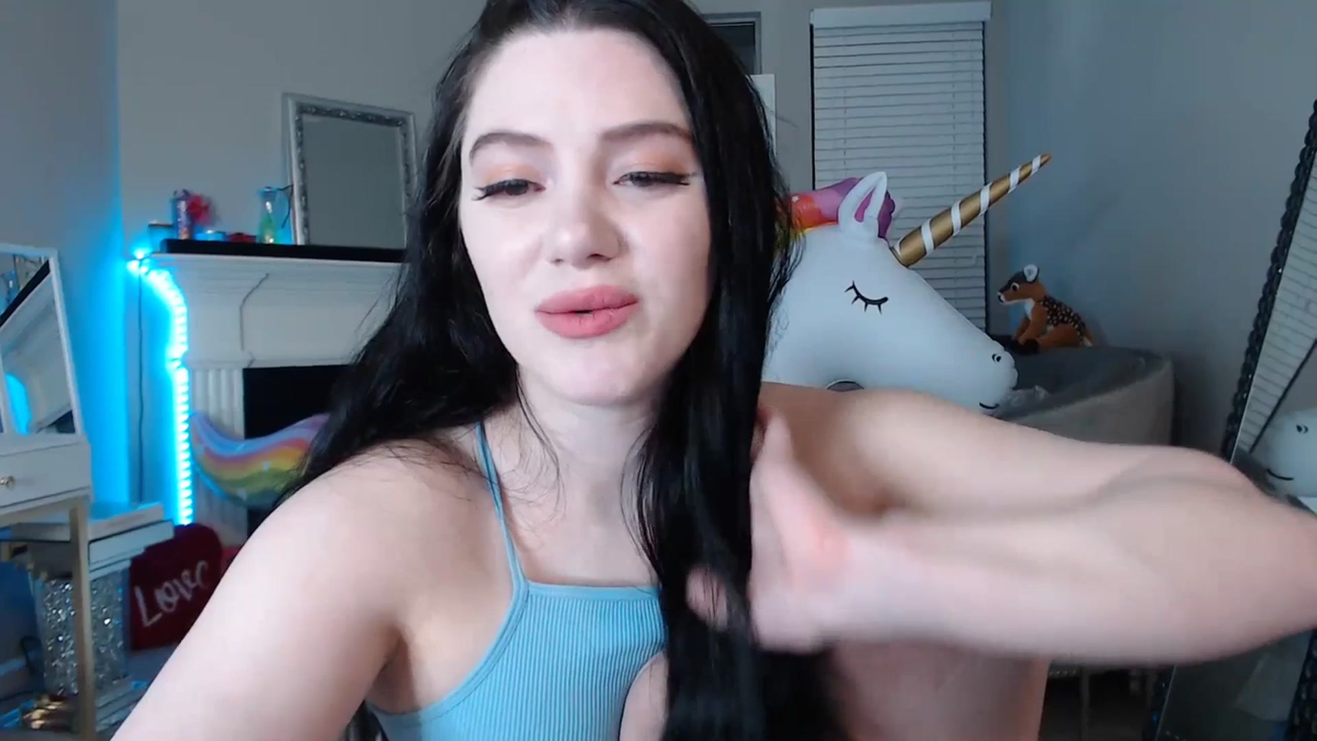 Gallery image thumbnail from Pink_Fawnnn's myfreecams stream on, 07/14/2023, 05:59 image 15 of 20