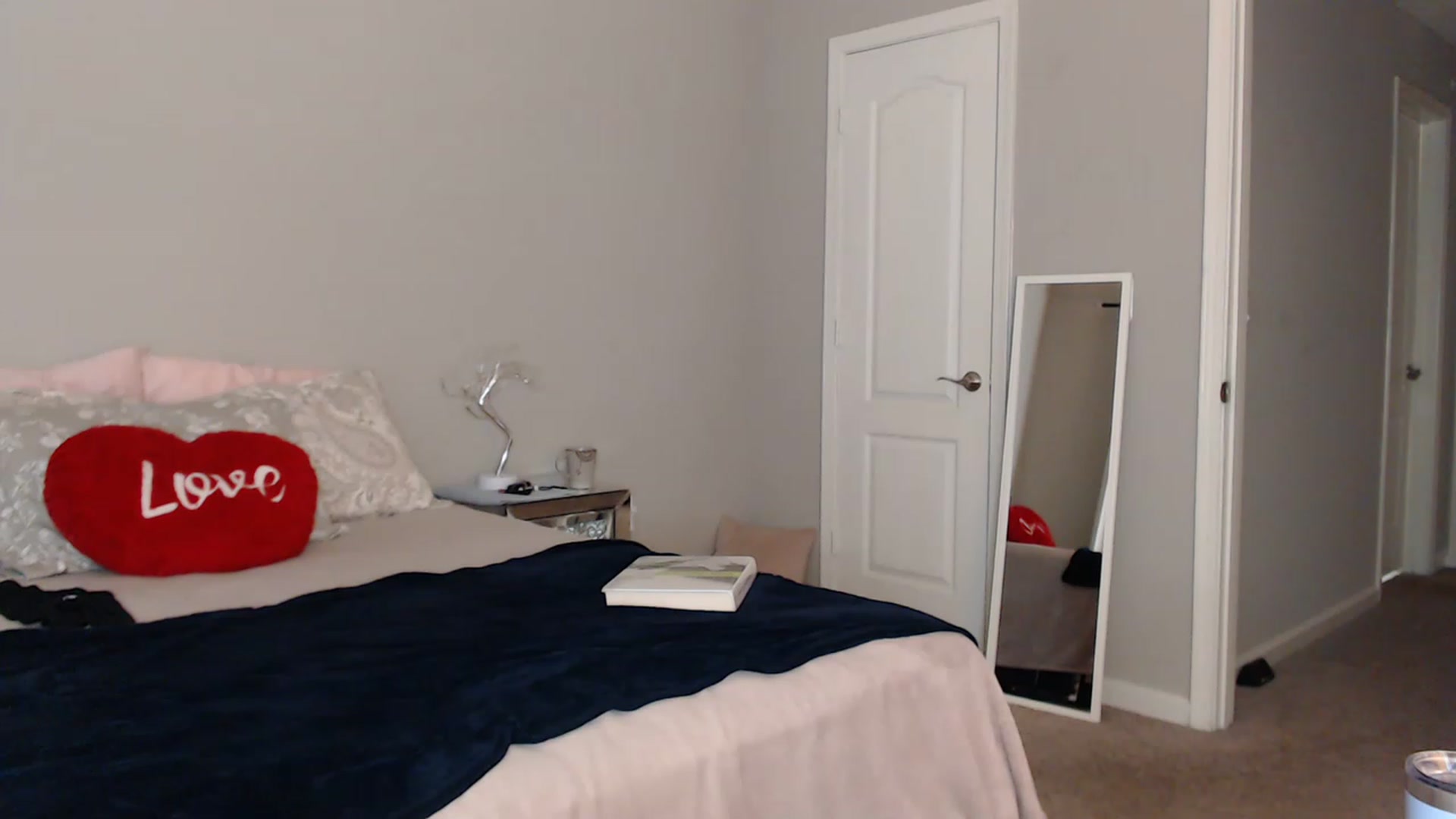 Gallery image thumbnail from Pink_Fawnnn's myfreecams stream on, 07/23/2023, 06:44 image 3 of 20