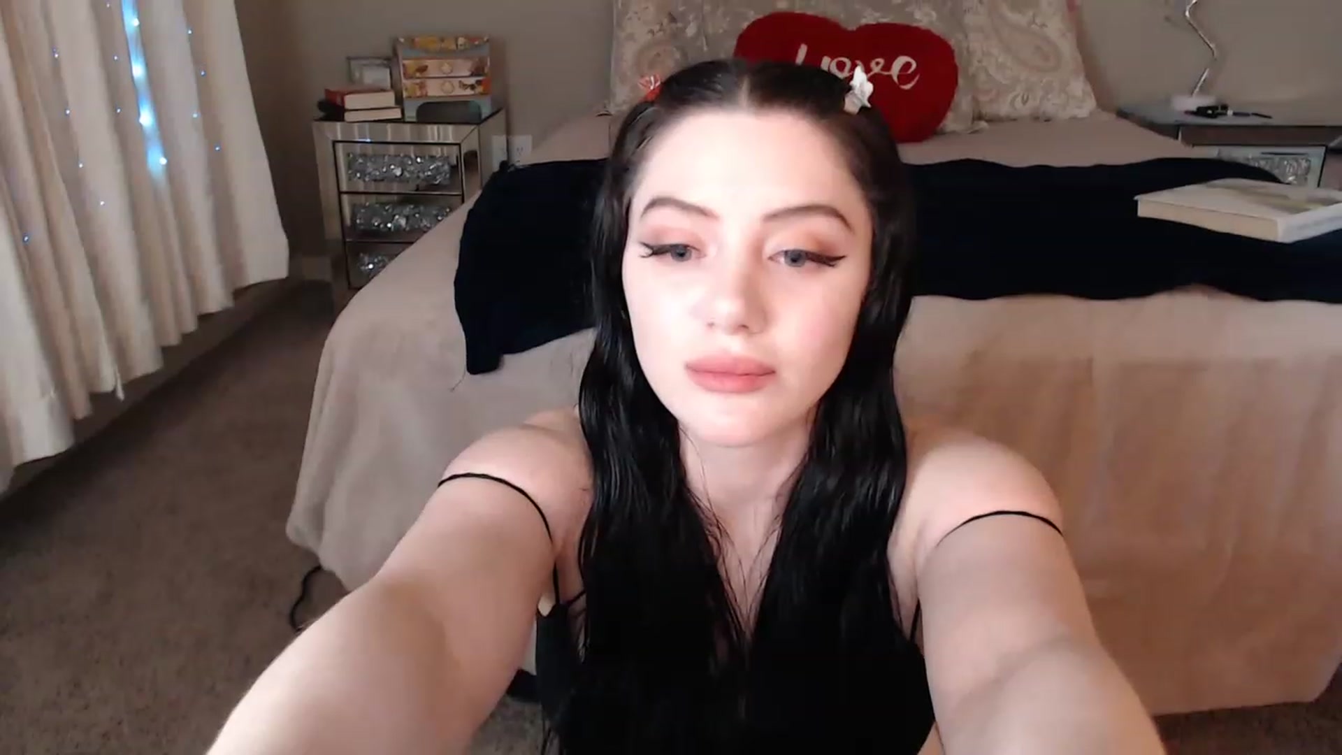 Gallery image thumbnail from Pink_Fawnnn's myfreecams stream on, 07/23/2023, 06:44 image 12 of 20