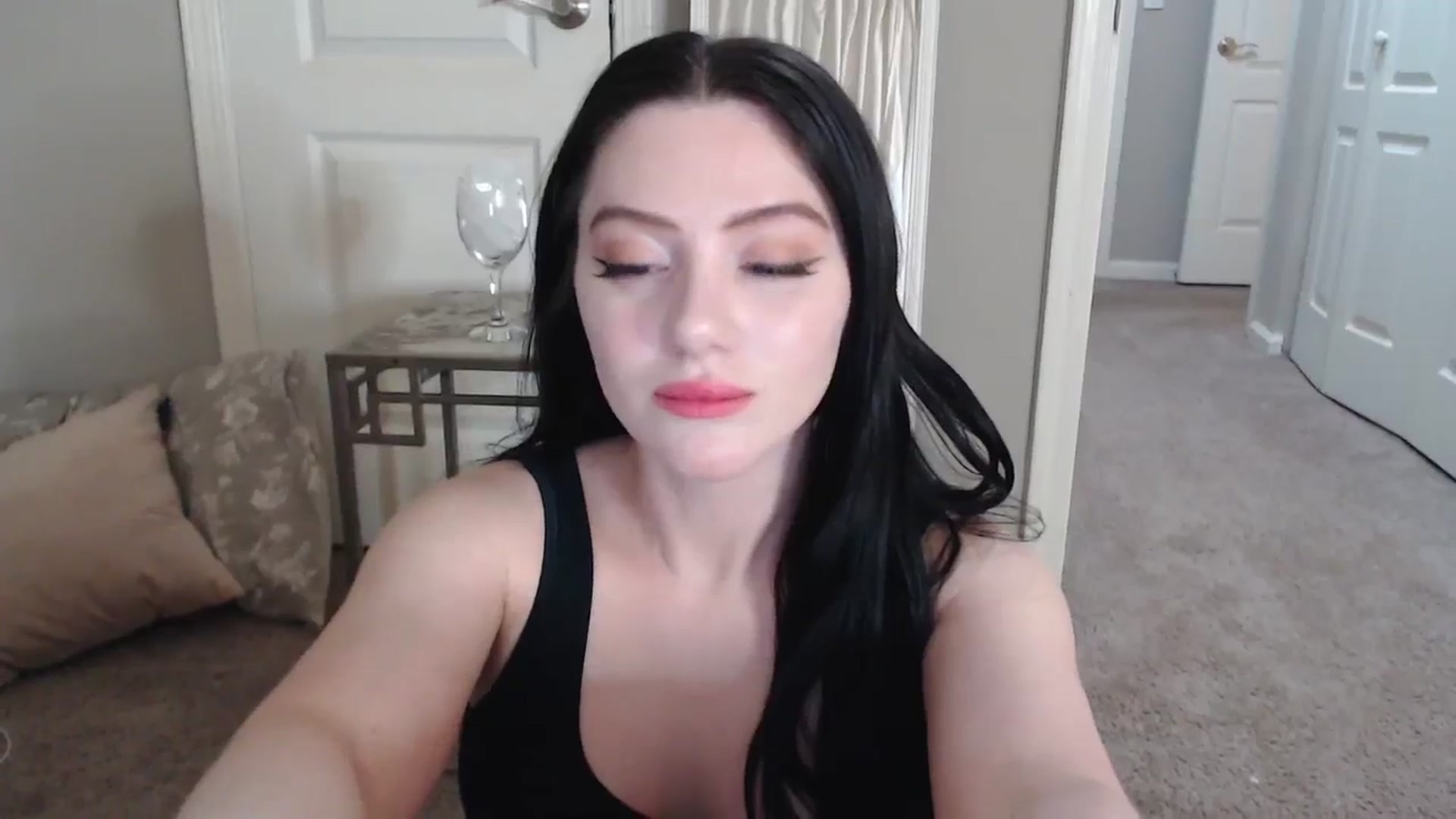 Gallery image thumbnail from Pink_Fawnnn's myfreecams stream on, 07/24/2023, 07:17 image 4 of 20