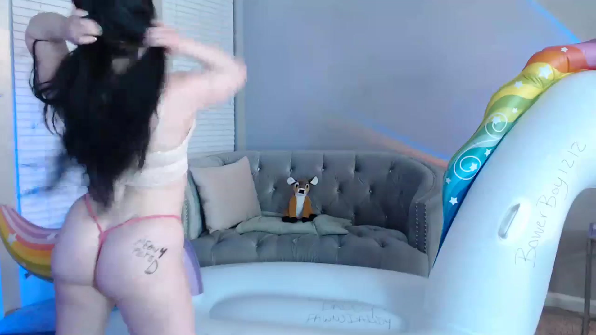 Gallery image thumbnail from Pink_Fawnnn's myfreecams stream on, 07/30/2023, 10:19 image 6 of 20