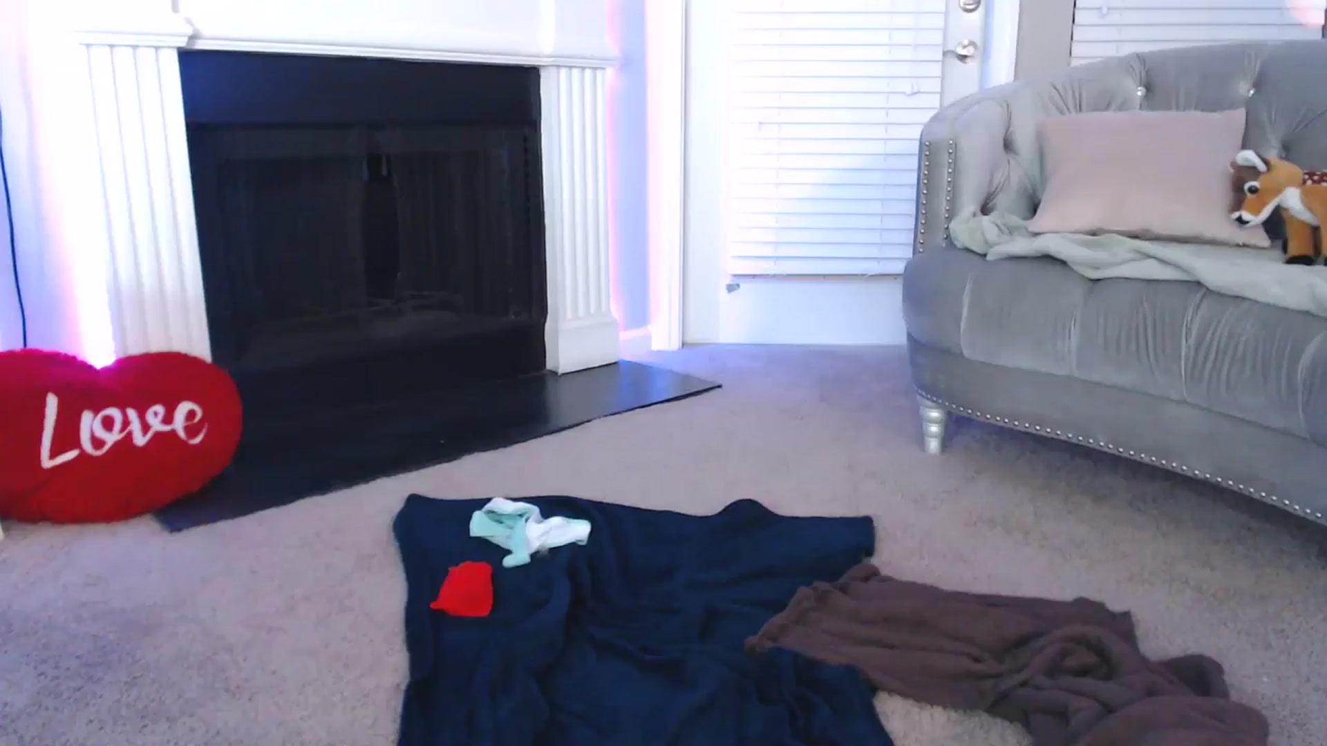 Gallery image thumbnail from Pink_Fawnnn's myfreecams stream on, 08/04/2023, 05:25 image 8 of 20