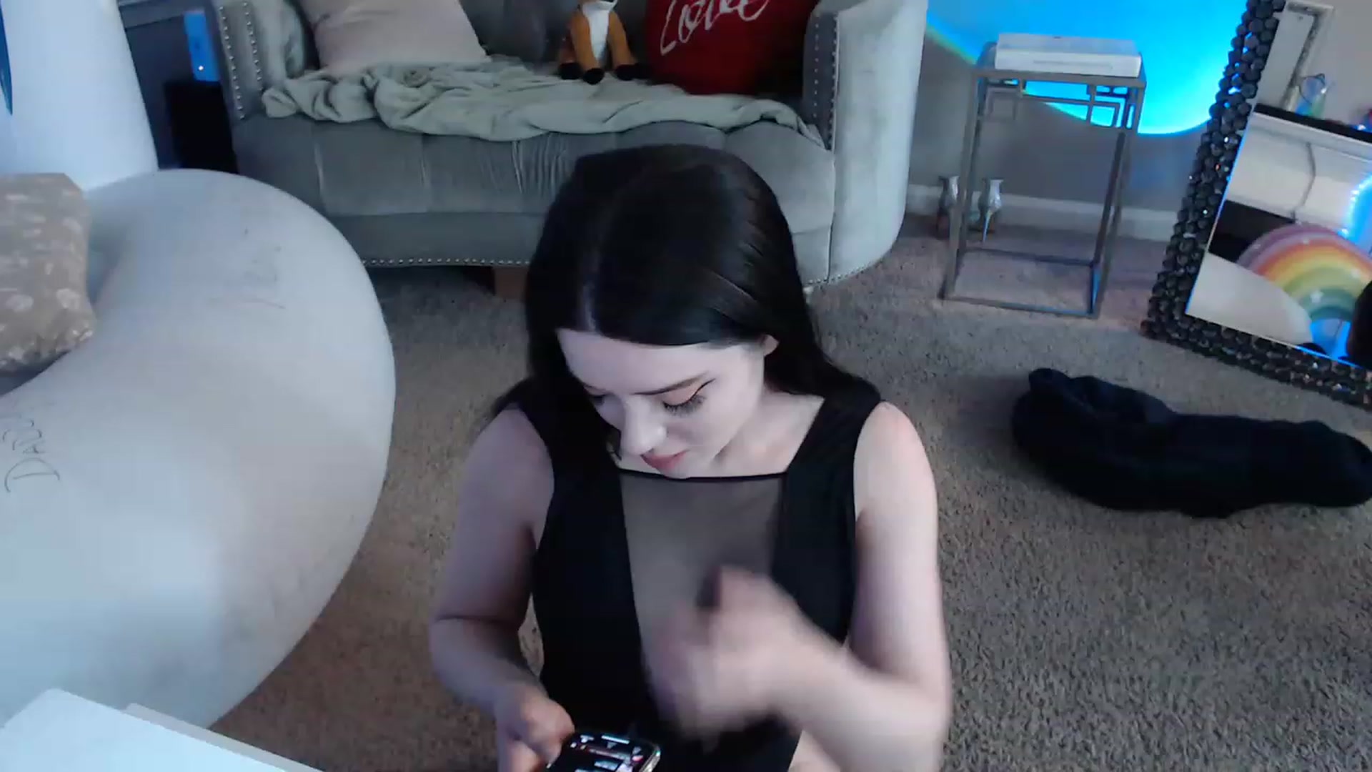 Gallery image thumbnail from Pink_Fawnnn's myfreecams stream on, 08/06/2023, 11:13 image 7 of 20